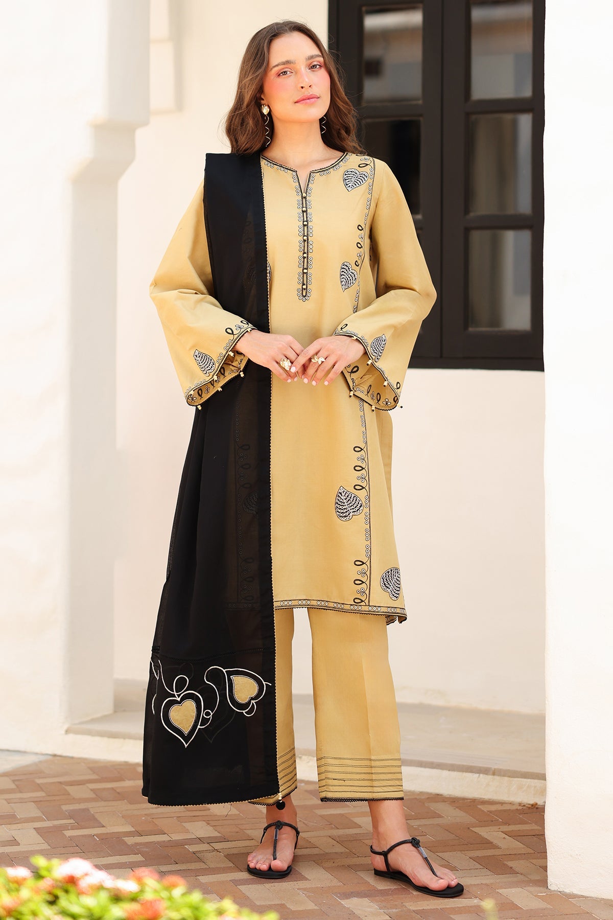 EMBROIDERED LAWN USE-9219