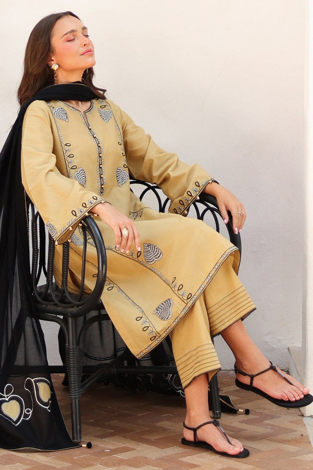 EMBROIDERED LAWN USE-9219