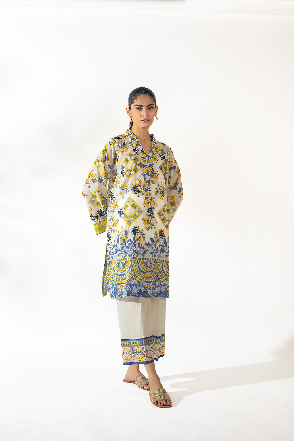SS24DC-2359 OFF WHITE LAWN 2PCS PRINTED KURTA WITH TROUSER