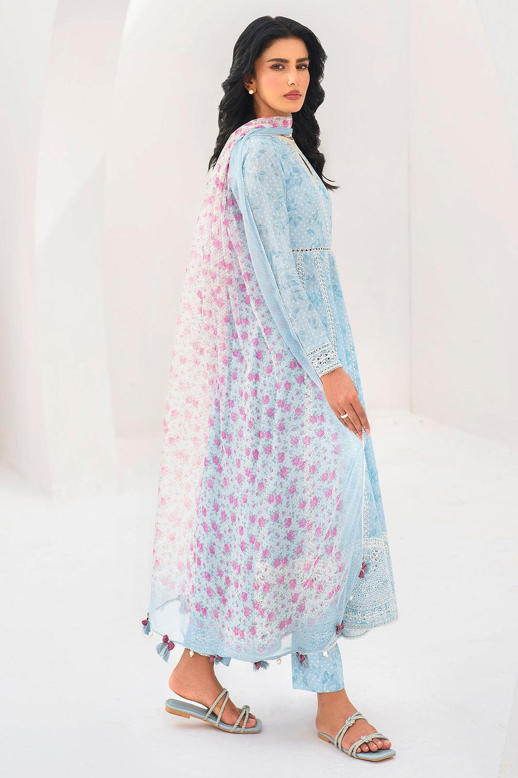 EMBROIDERED LAWN USE-9106