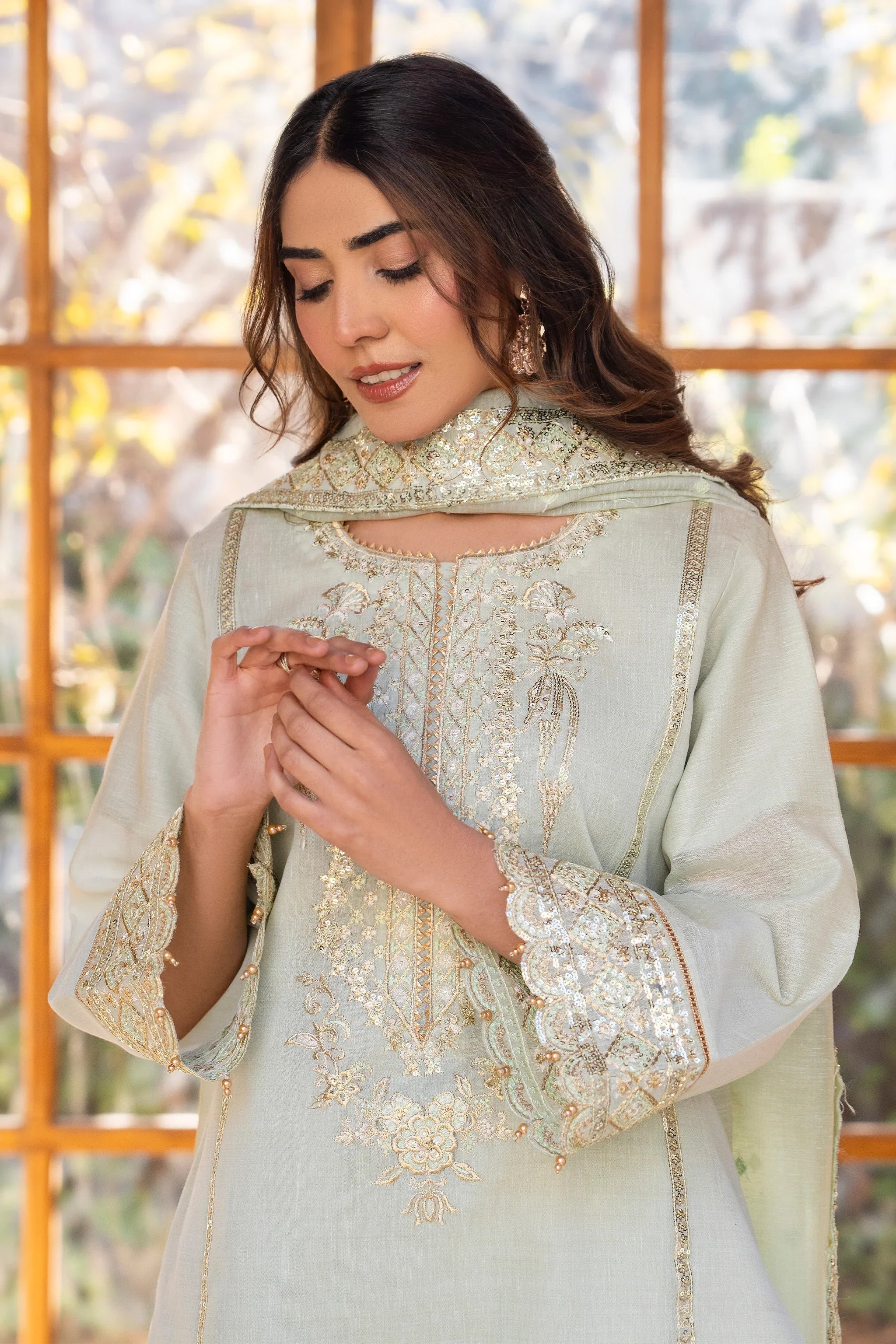 AR-3699