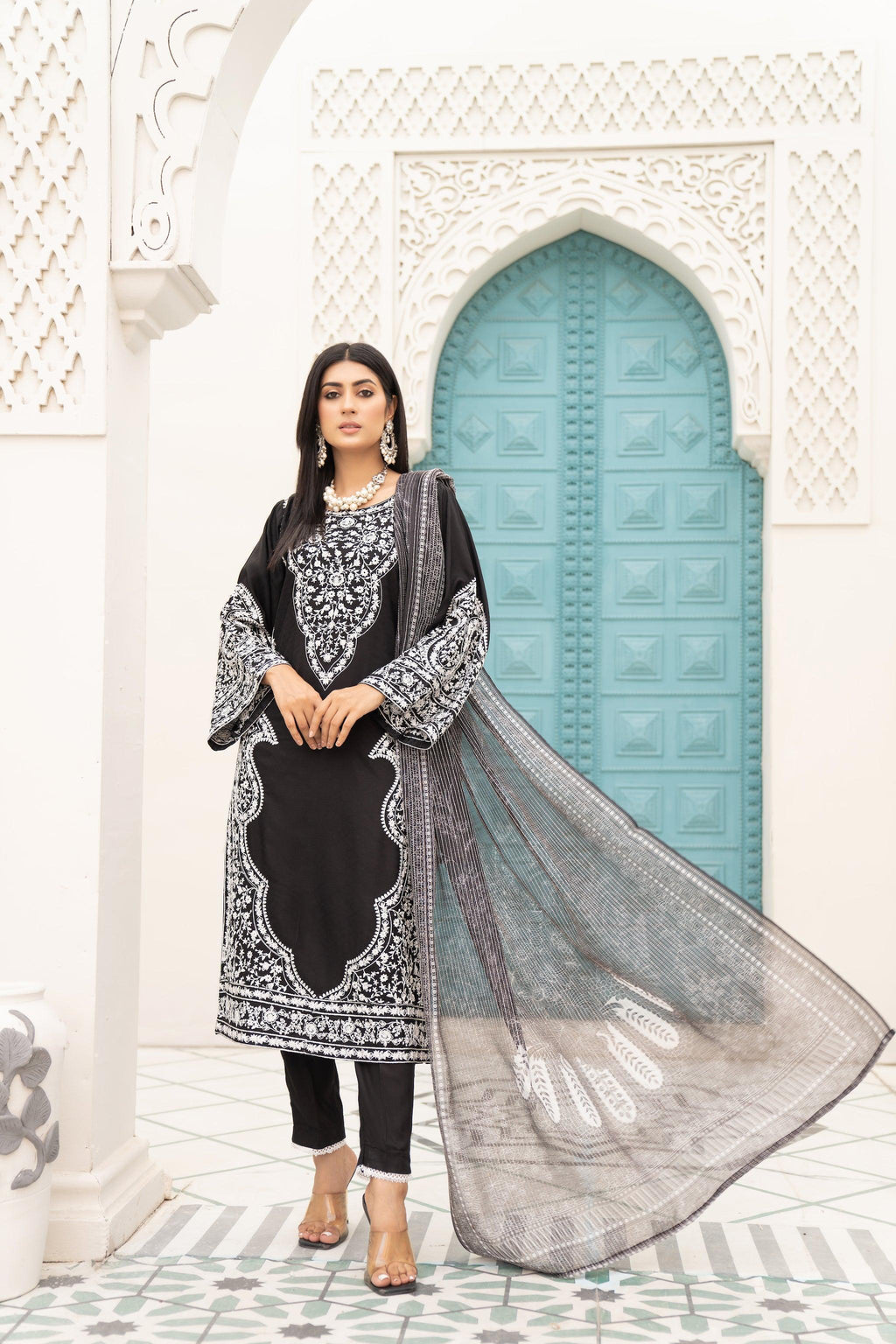 AR-3004-Chand Bano
