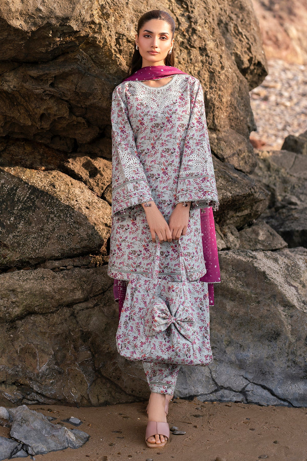 EMBROIDERED LAWN USE-9150