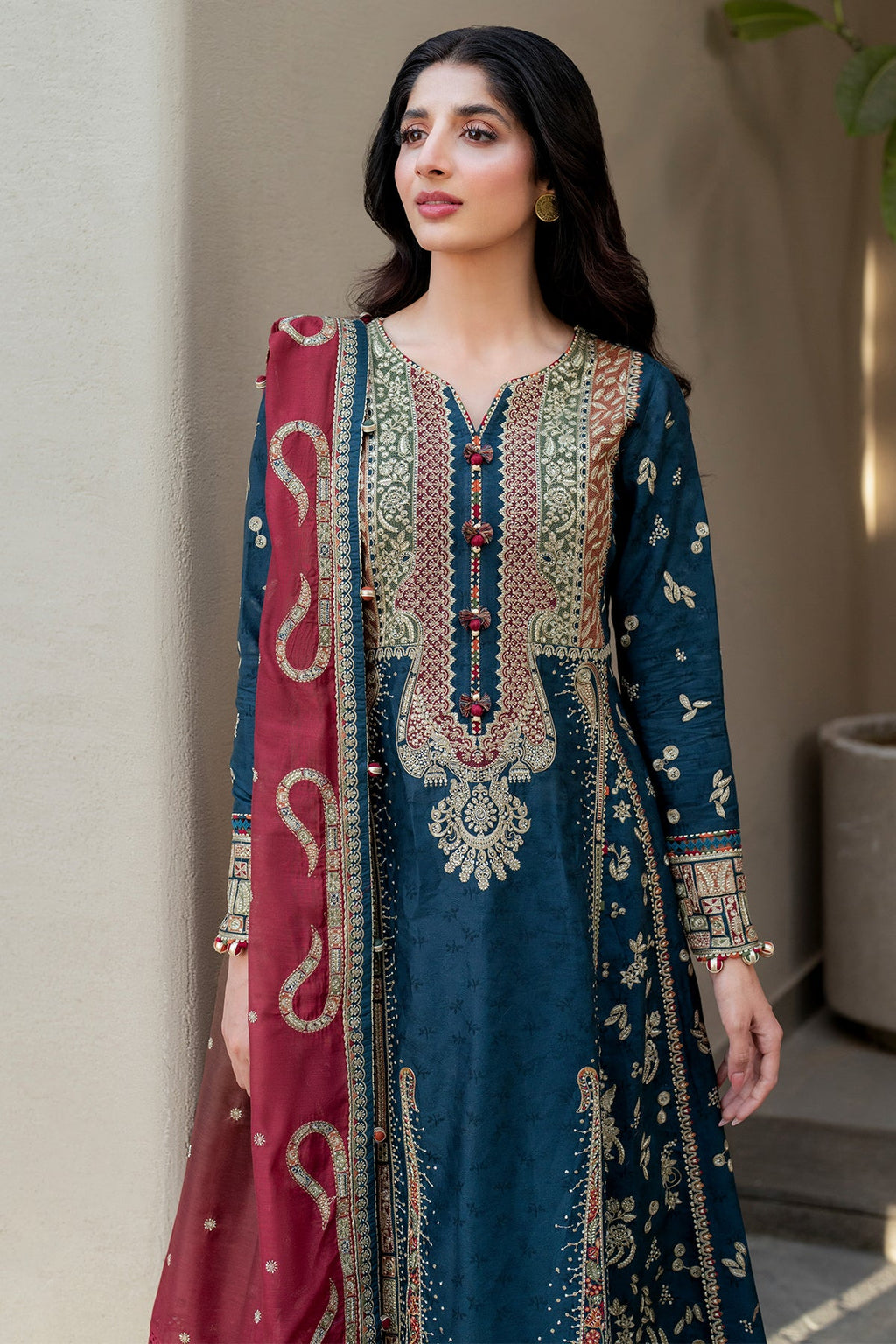 Embroidered Luxury Lawn SL25-D3