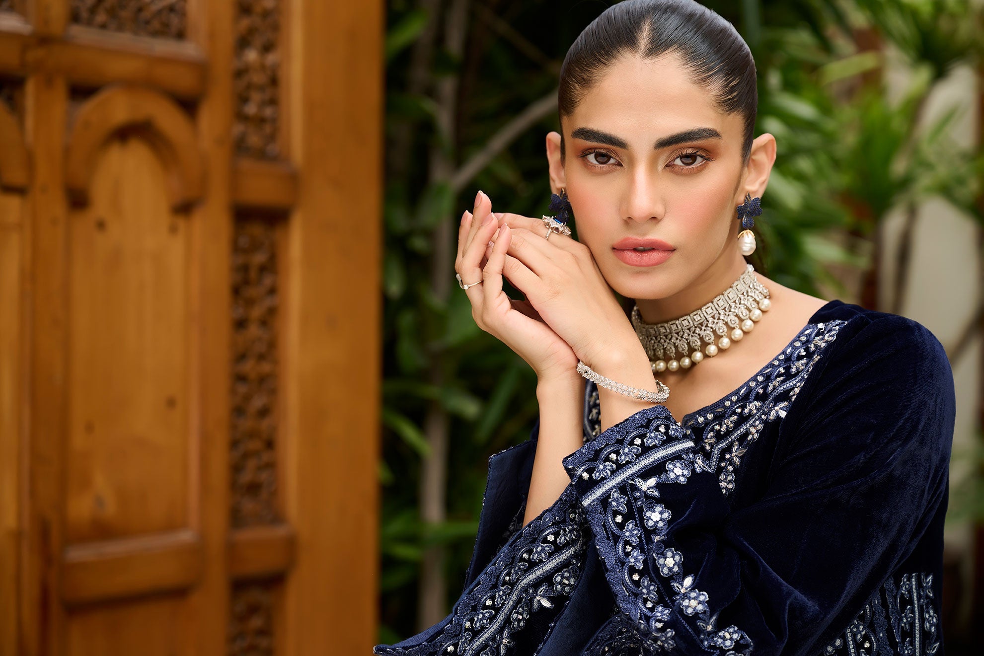DA-1863 NAVY BLUE EMBROIDERED KURTA