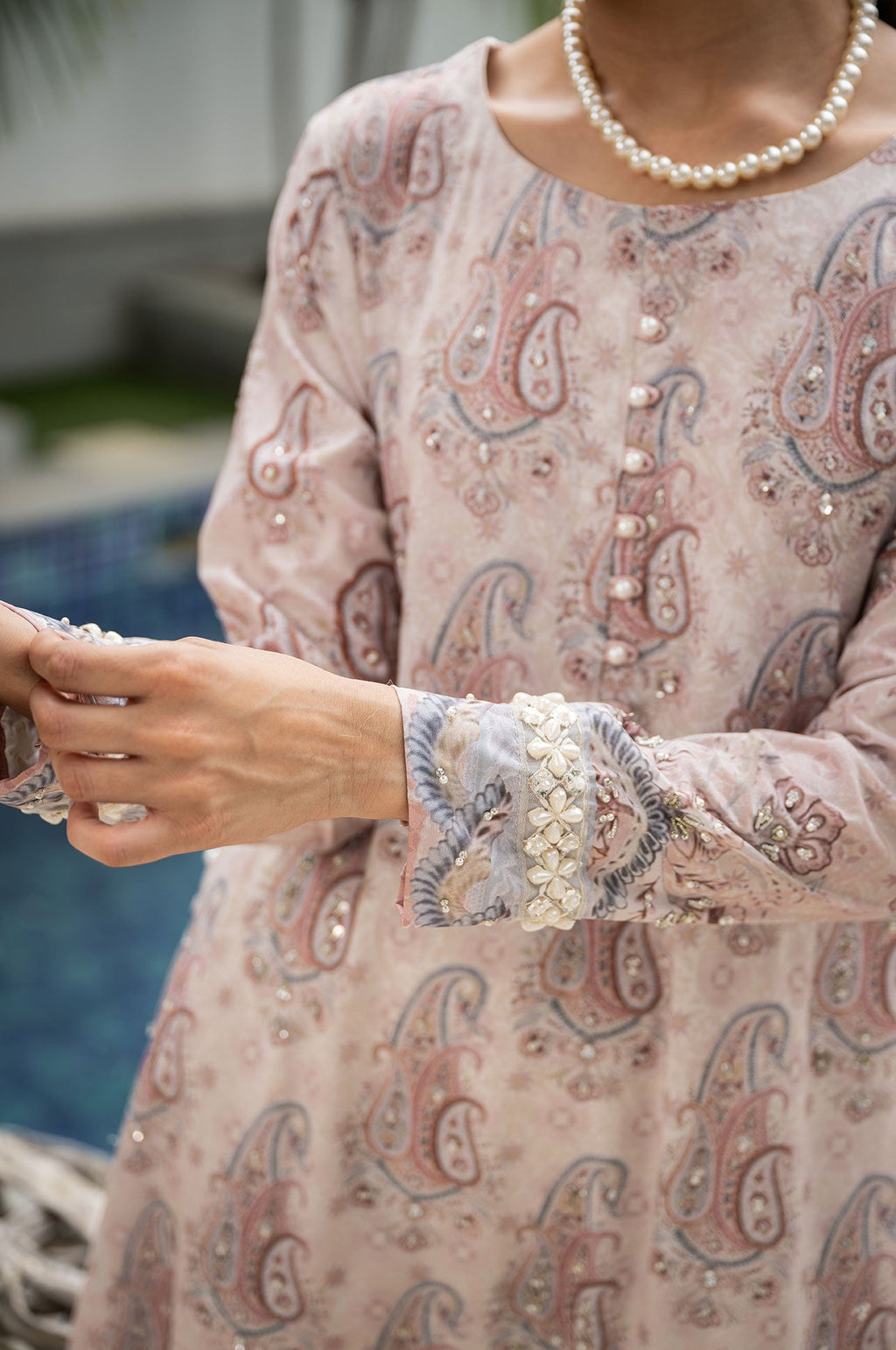 SS24DA-2442 LIGHT PINK 2PCS HAND EMBELLISHED  SHIRT WITH TROUSER