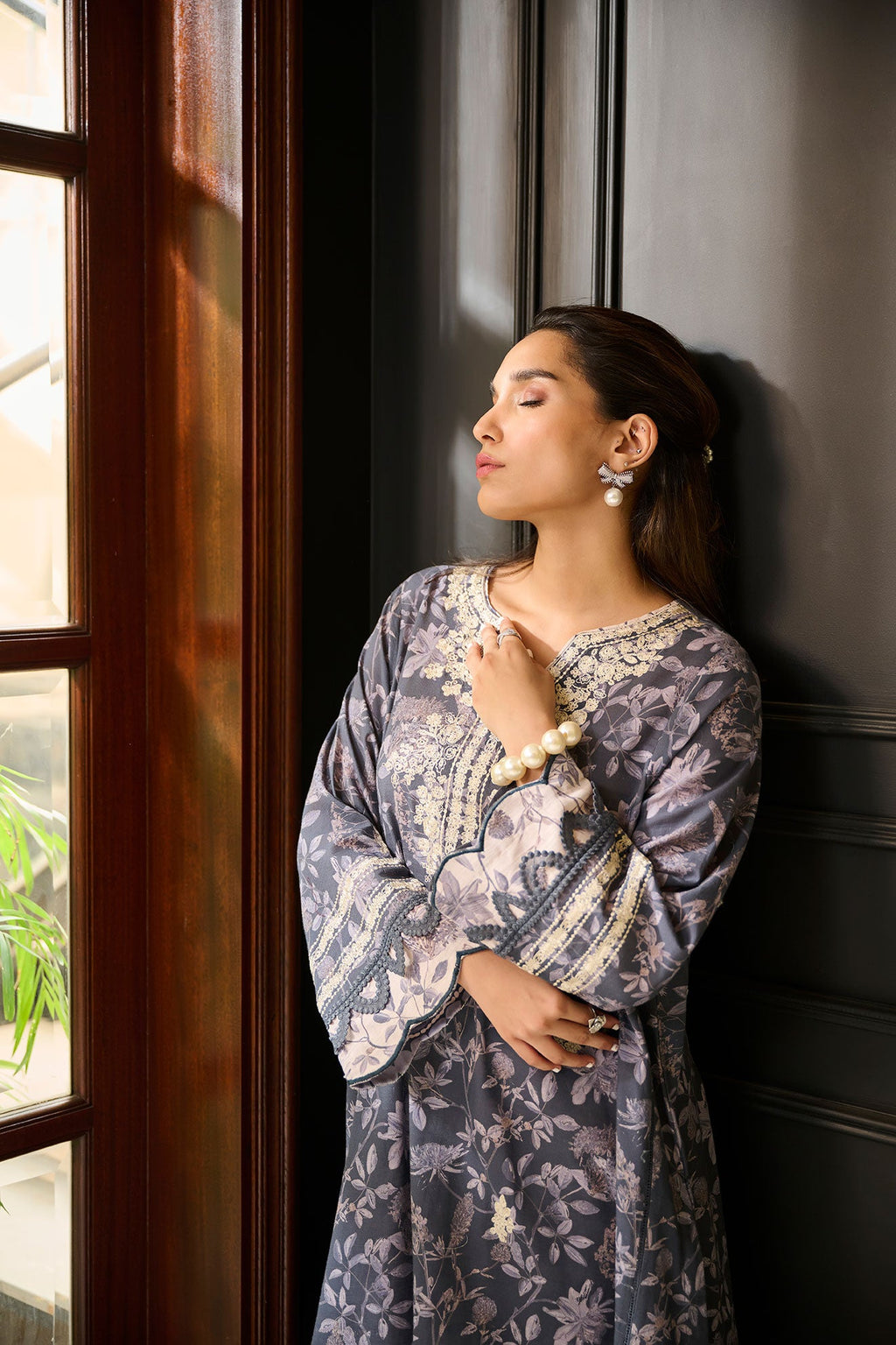 DC-2284 BLUE 2PCS  EMBROIDERED KURTA WITH TROUSER