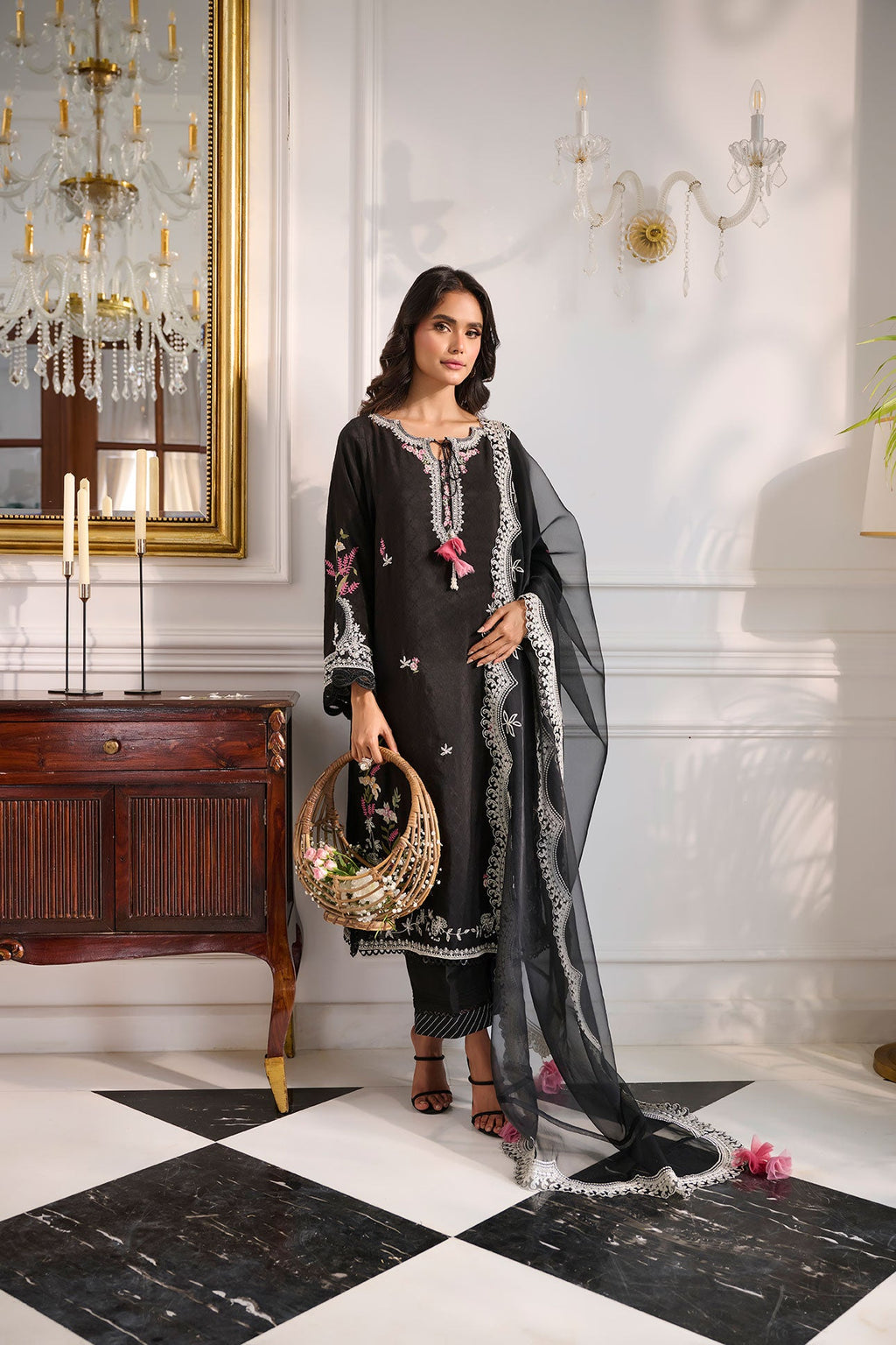 SS24DD-1141 BLACK DUPATTA