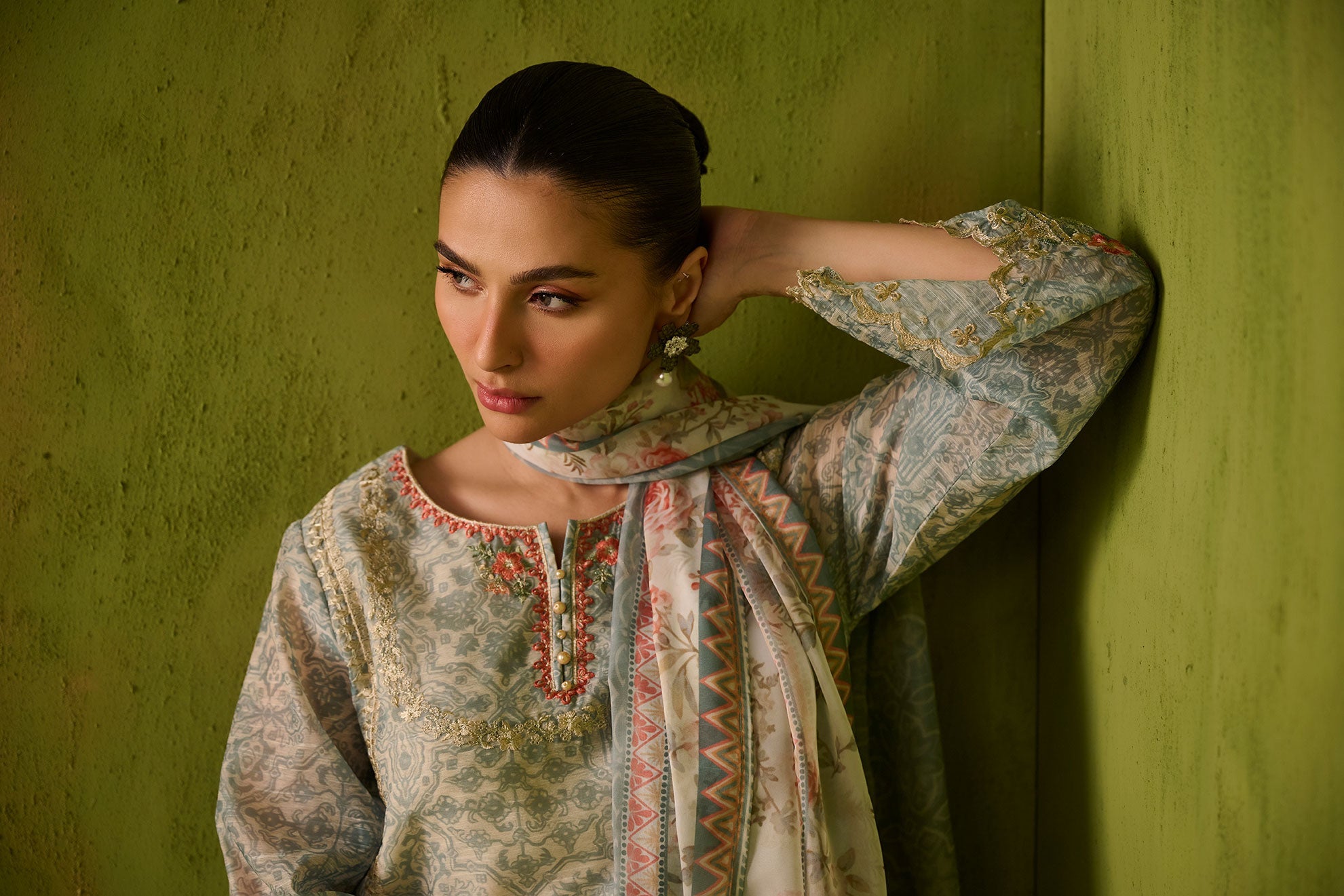 SS24DA-2470   GREEN  2PCS  EMBROIDERED KURTA WITH TROUSER