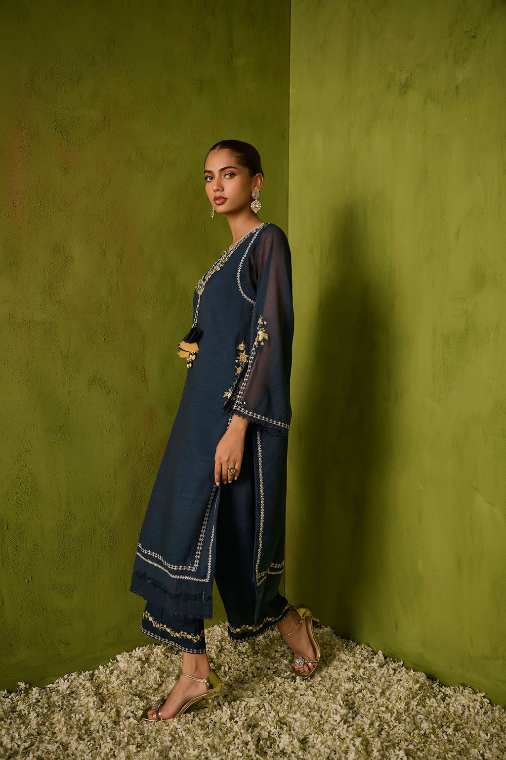 SS24DA-2422   NAVY BLUE  2PCS  EMBROIDERED KURTA WITH TROUSER