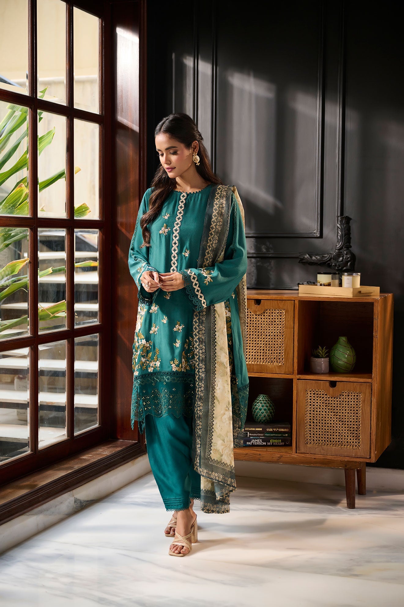SS24DA-2384 DARK GREEN 2PCS  EMBROIDERED KURTA WITH TROUSER