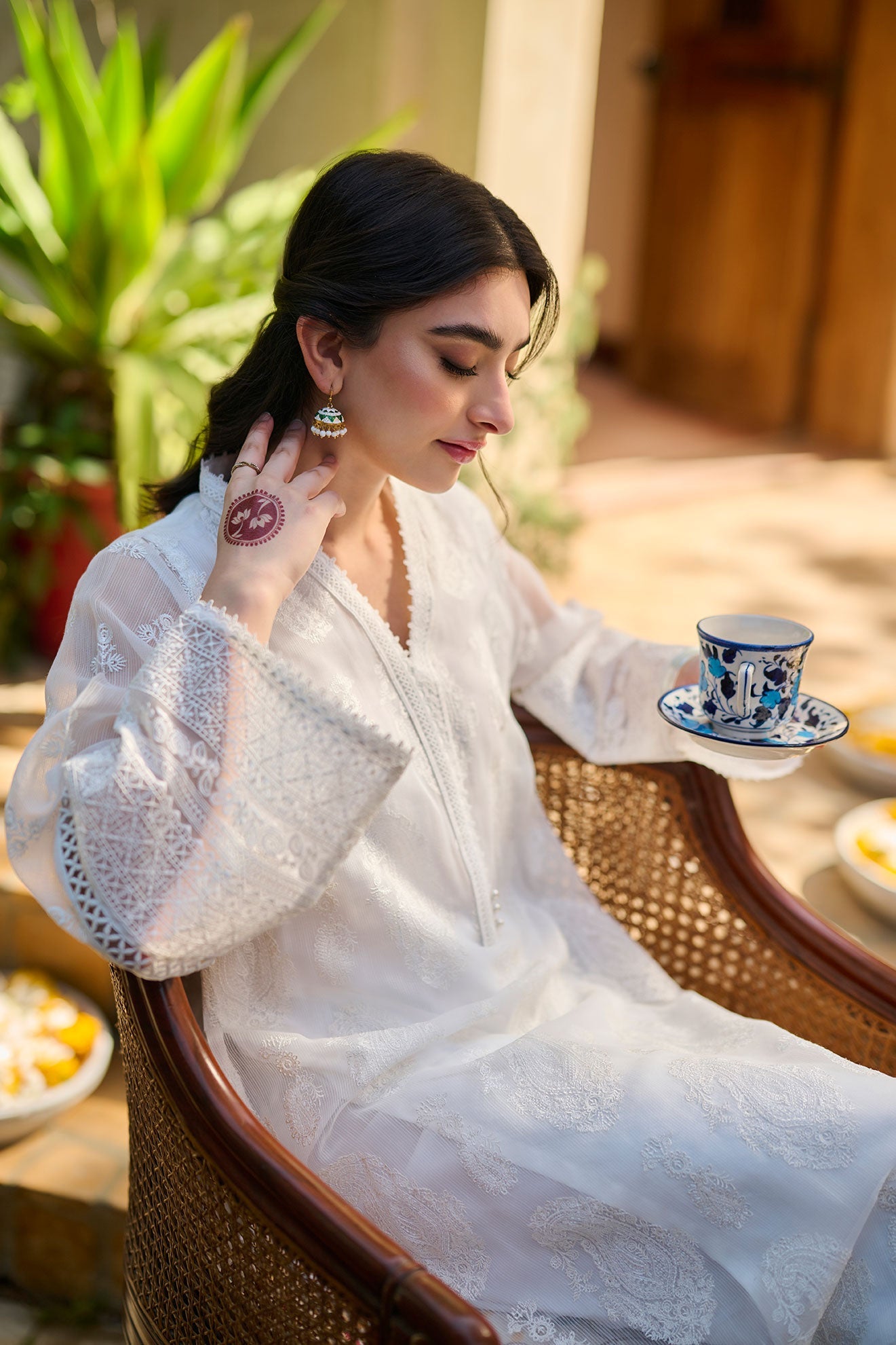 SS24DA-2396   WHITE  2PCS  EMBROIDERED KURTA WITH TROUSER