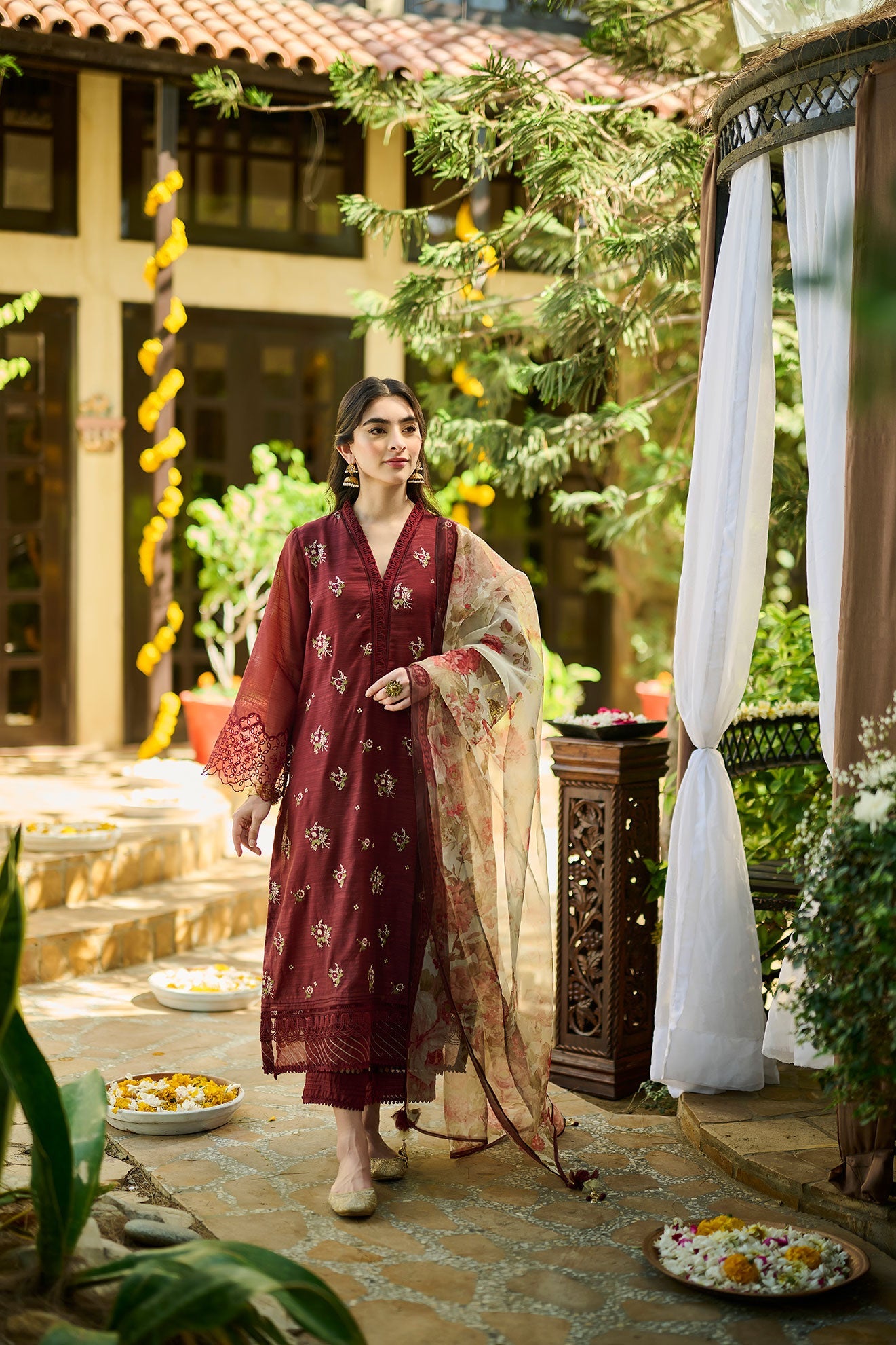 SS24DA-2388   MAROON  2PCS  EMBROIDERED KURTA WITH TROUSER