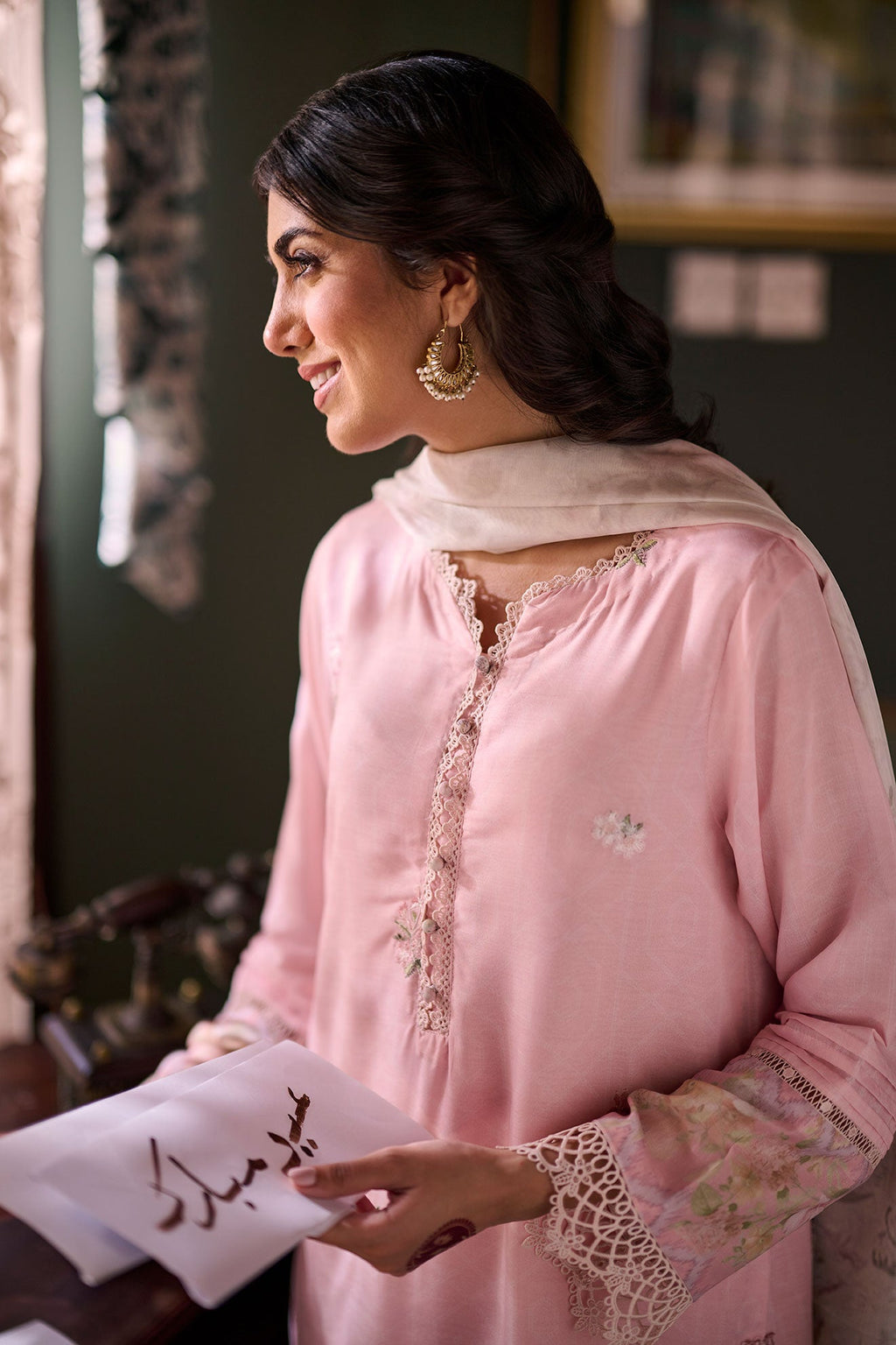SS24DA-2394   LIGHT PINK  2PCS  EMBROIDERED KURTA WITH TROUSER