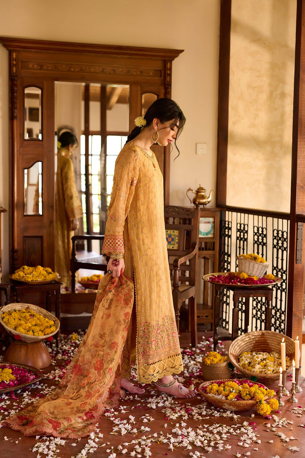 SS24DD-1140 MUSTARD DUPATTA