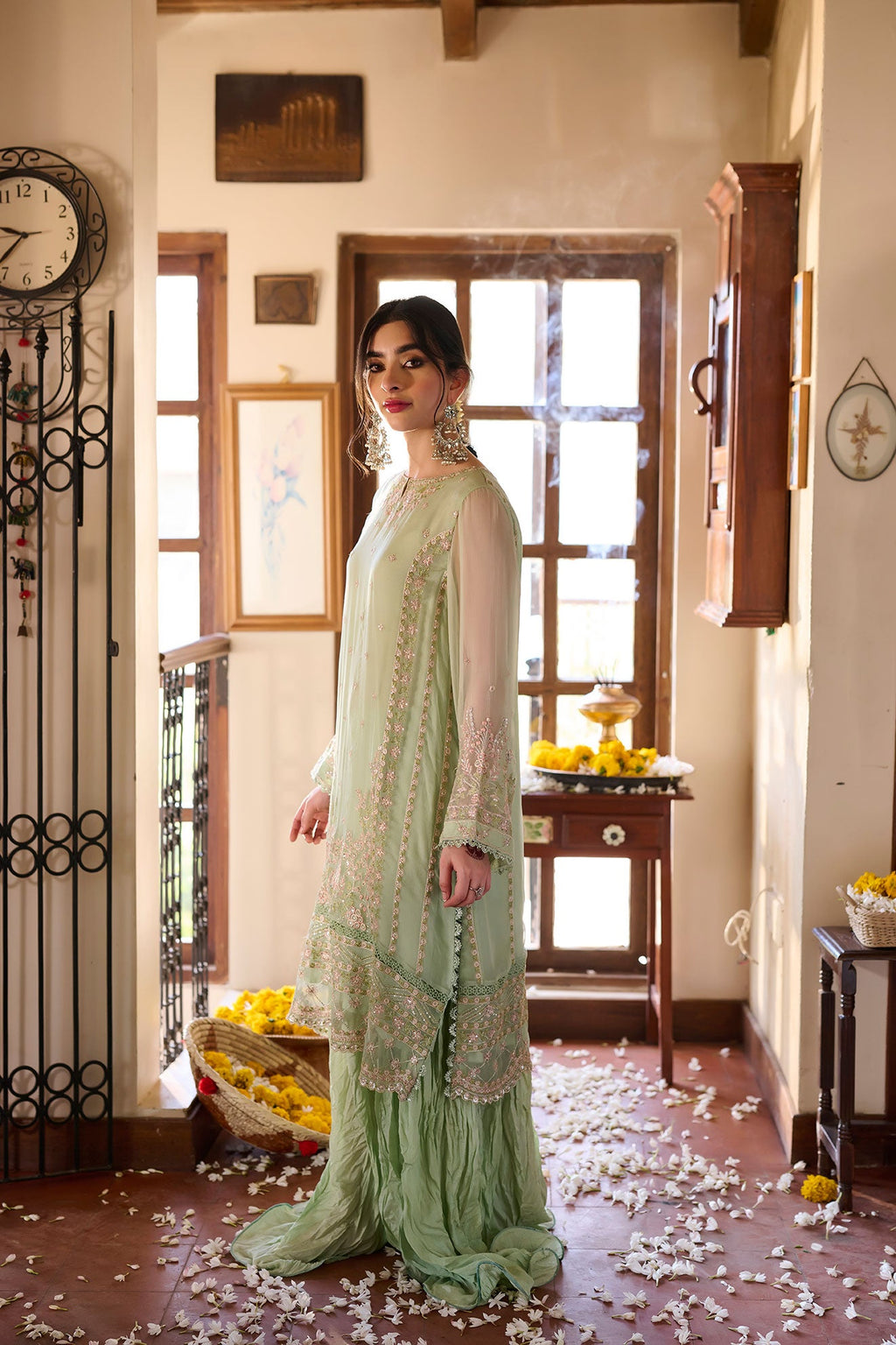 SS24DA-2362   LIGHT GREEN  2PCS  EMBROIDERED KURTA WITH TROUSER