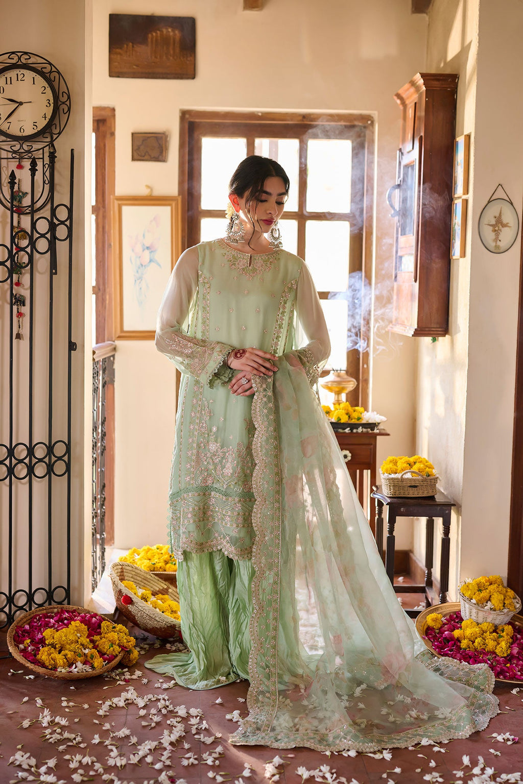 SS24DA-2362   LIGHT GREEN  2PCS  EMBROIDERED KURTA WITH TROUSER