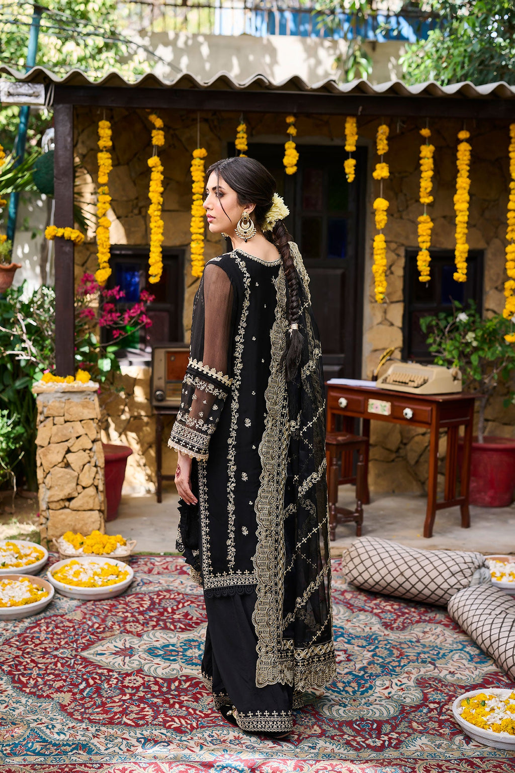 SS24DD-1137 BLACK DUPATTA