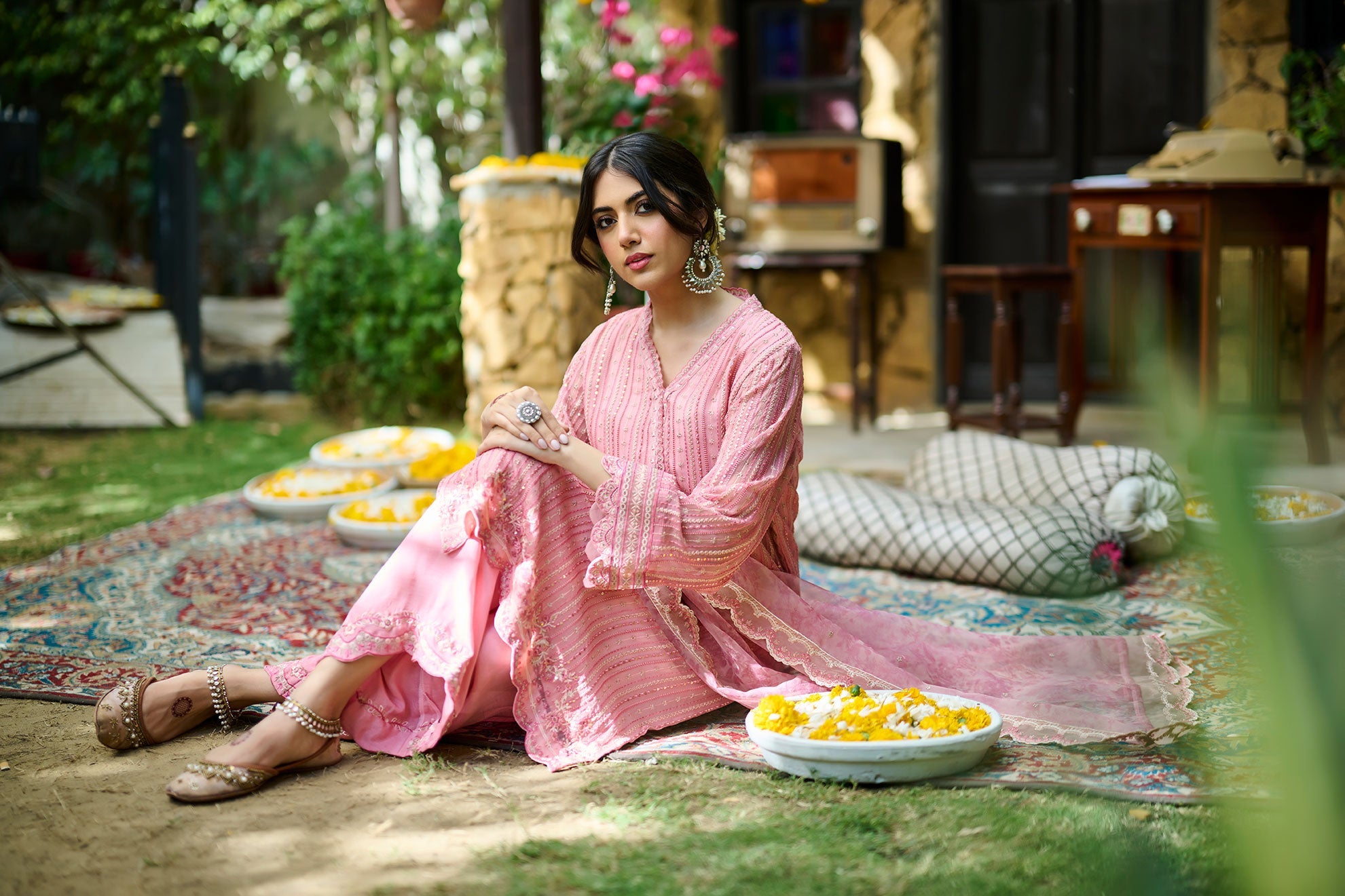 SS24DA-2364   PINK  2PCS  EMBROIDERED KURTA WITH TROUSER