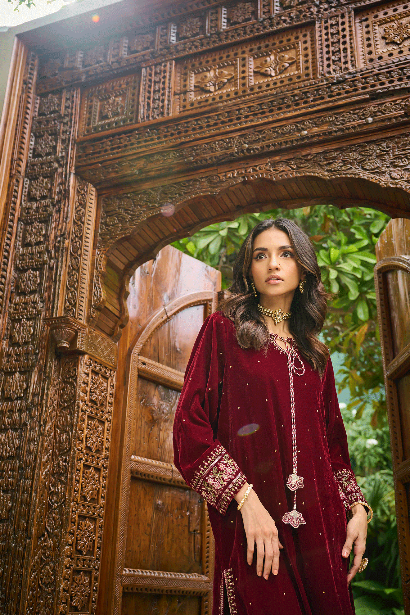 DA-2229 MAROON EMBROIDERED KURTA WITH TROUSER