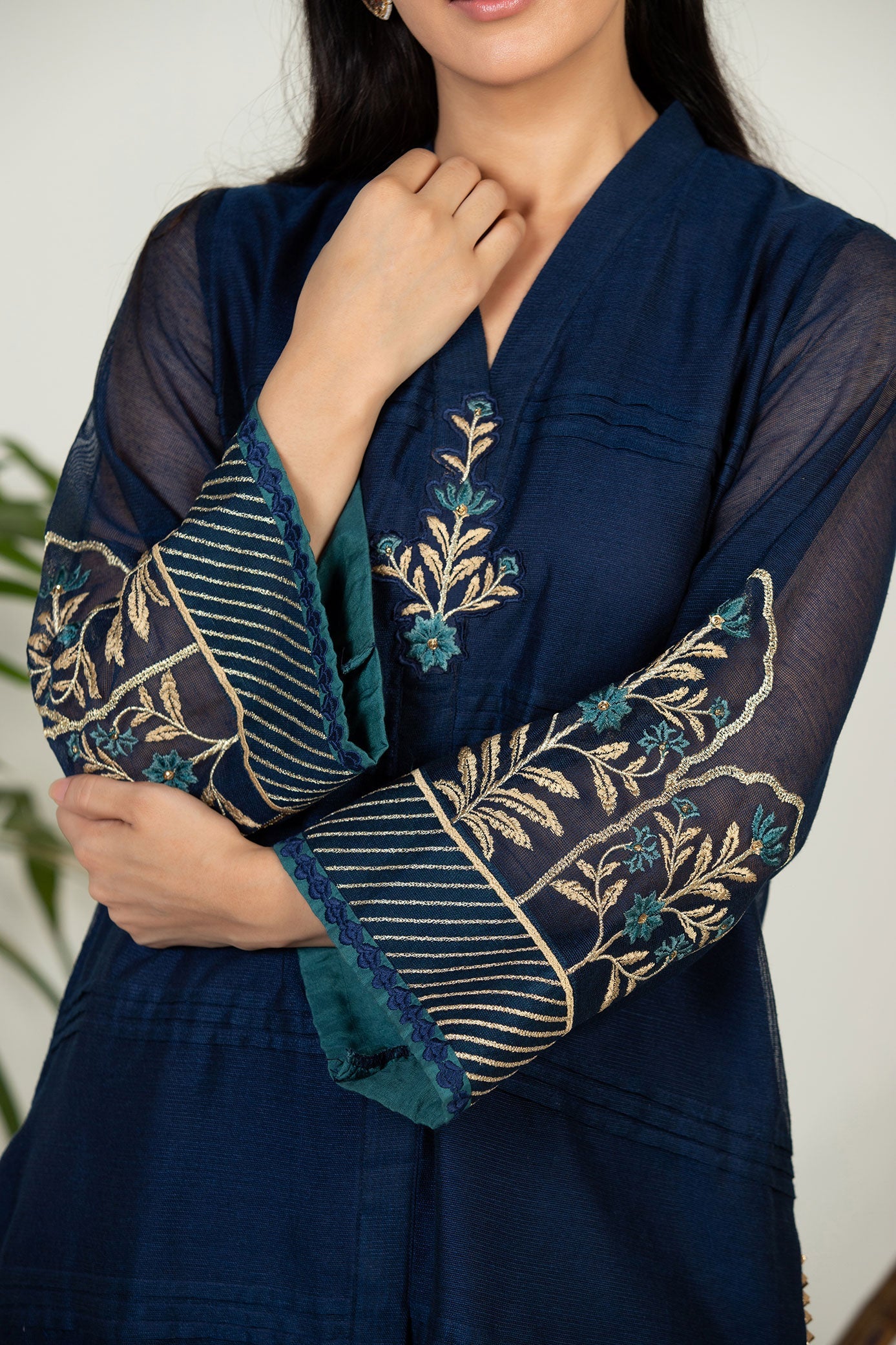 DA-1479 BLUE EMBROIDERED KURTA