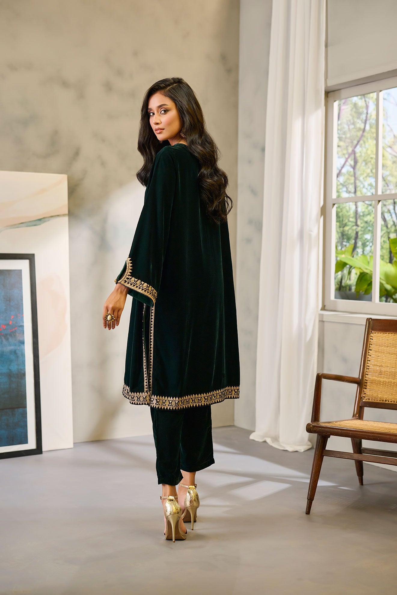 DA-1711 GREEN EMBROIDERED KURTA