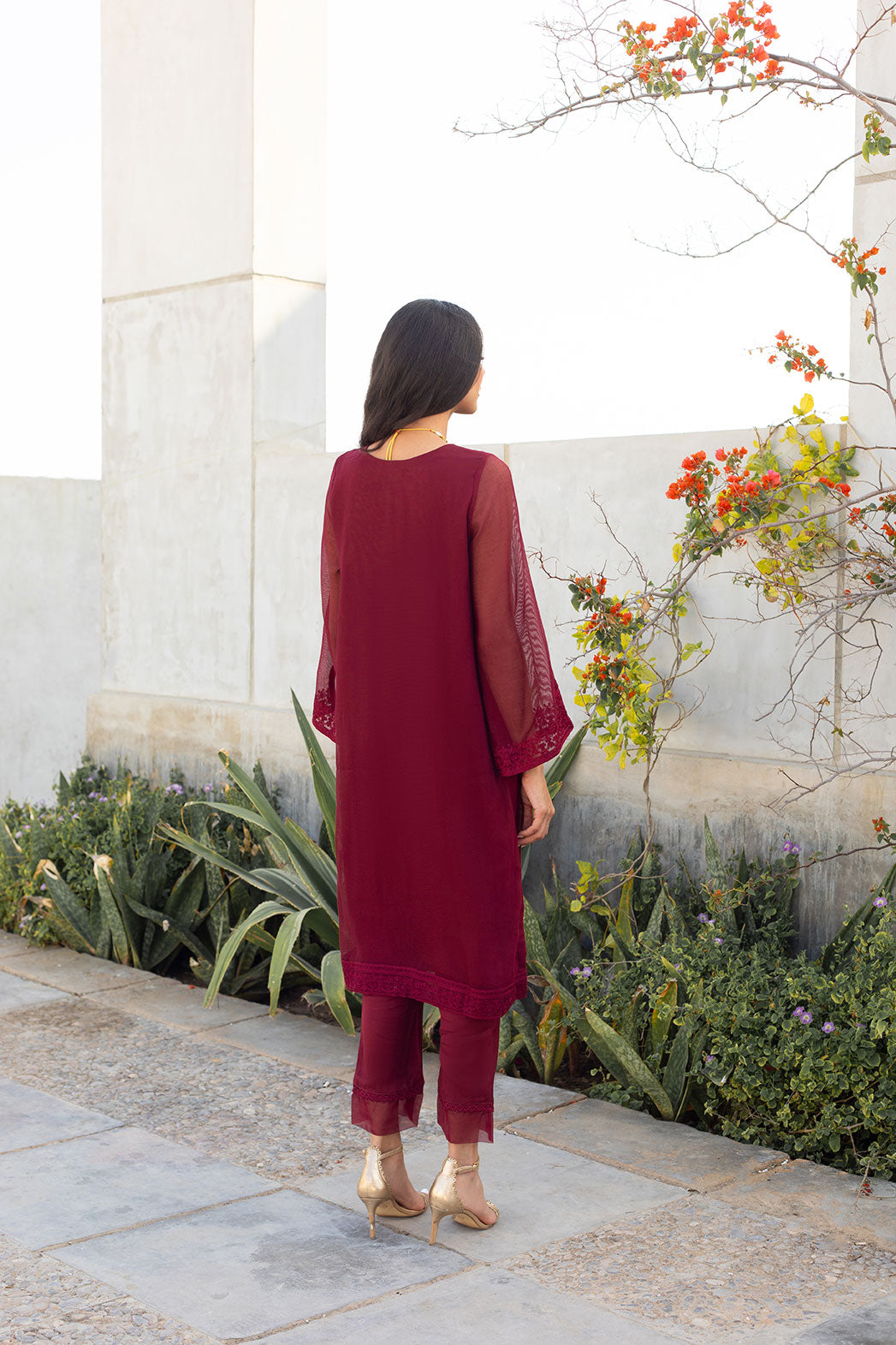 DA-1750 MAROON EMBROIDERED KURTA