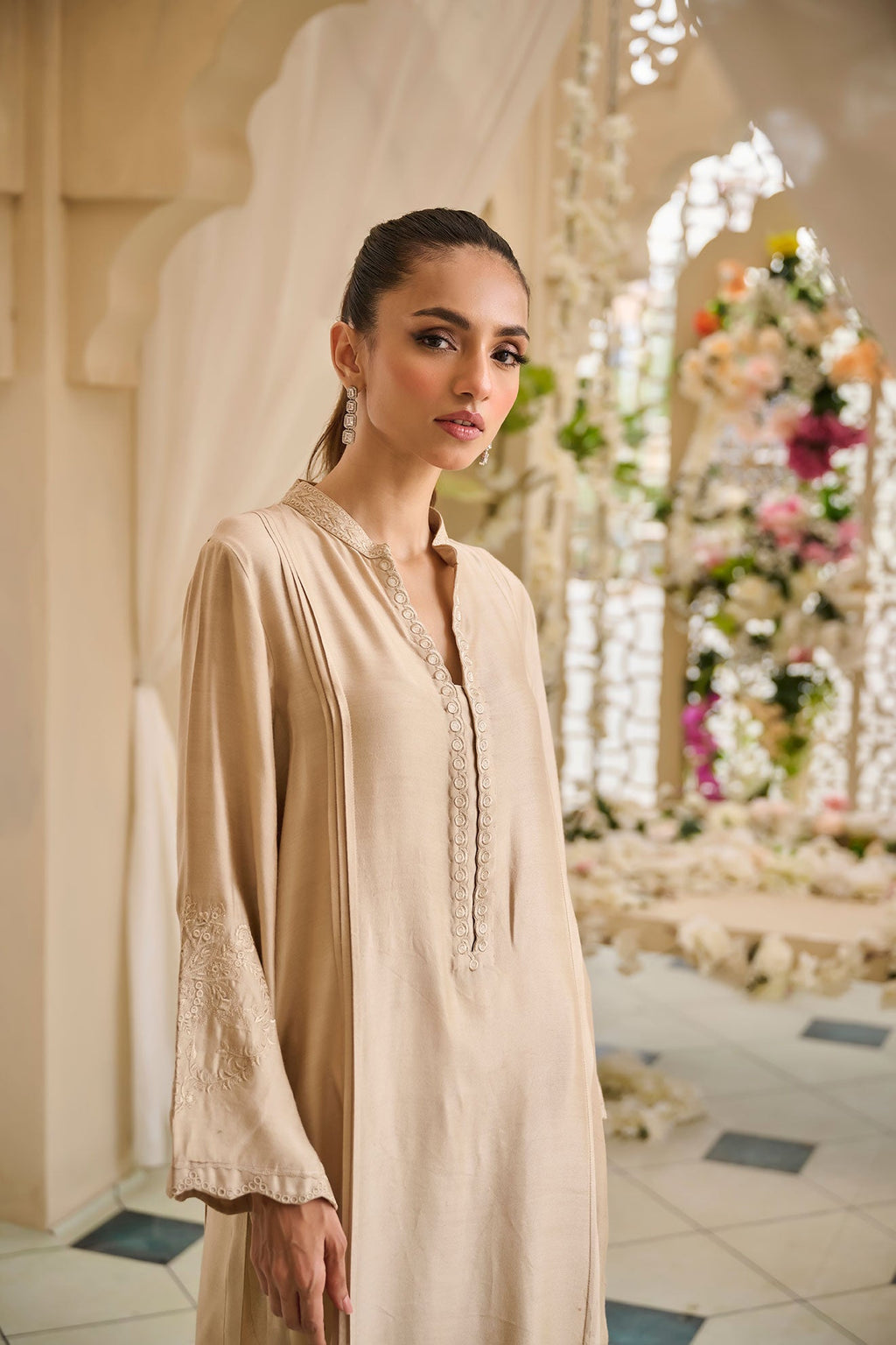 DA-1859 BEIGE EMBROIDERED KURTA
