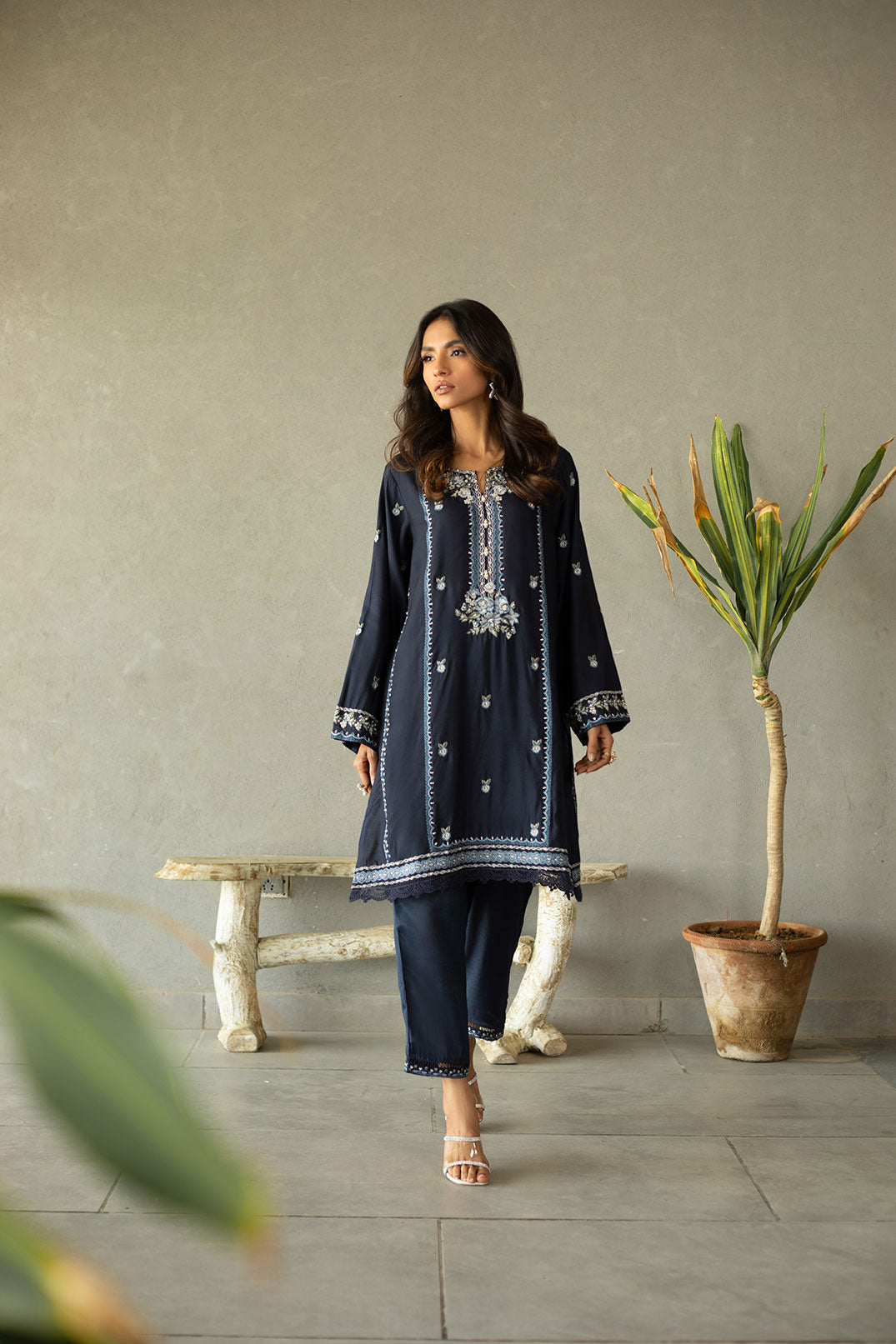 DA-2146 NAVY BLUE EMBROIDERED KURTA WITH TROUSER