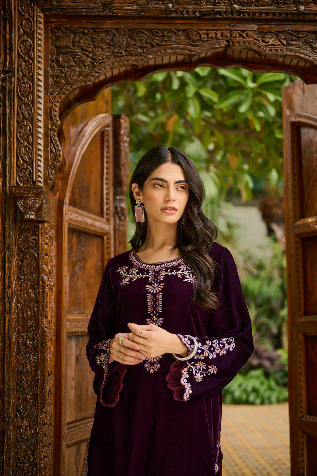 DA-2230 PURPLE EMBROIDERED KURTA