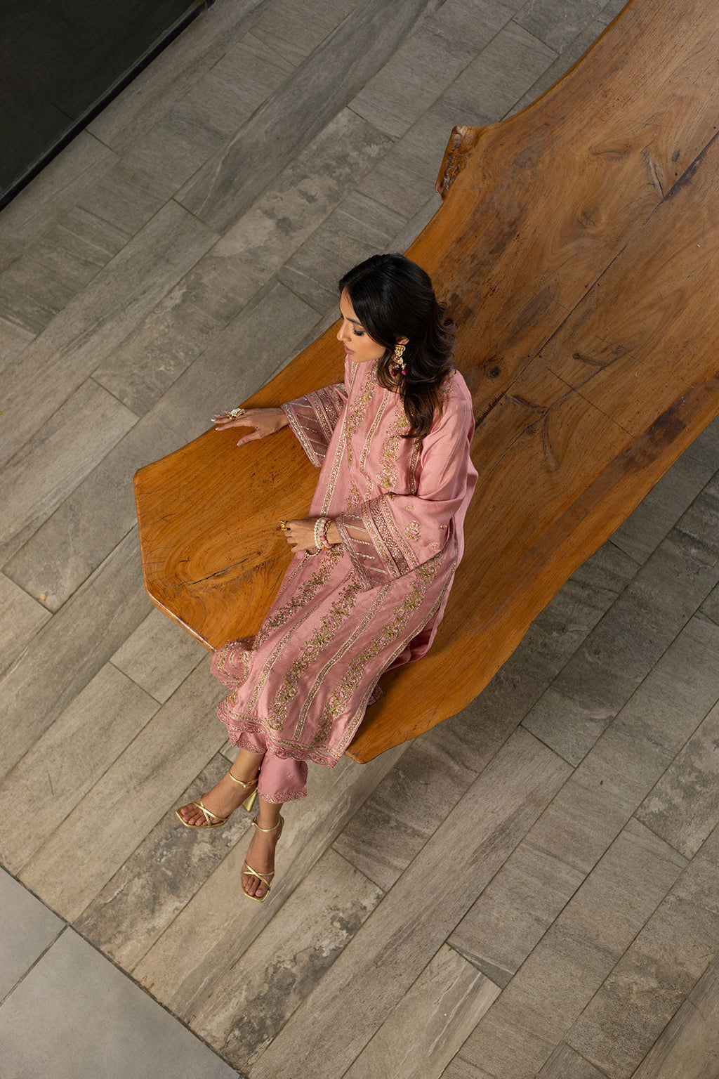 SS24DA-2288 LIGHT PINK EMBROIDERED KURTA WITH TROUSER