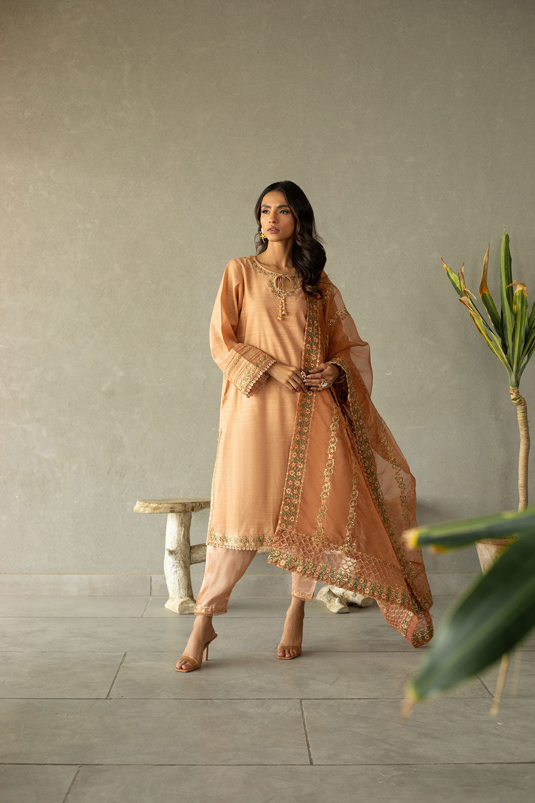SS24DD-1149 PEACH DUPATTA