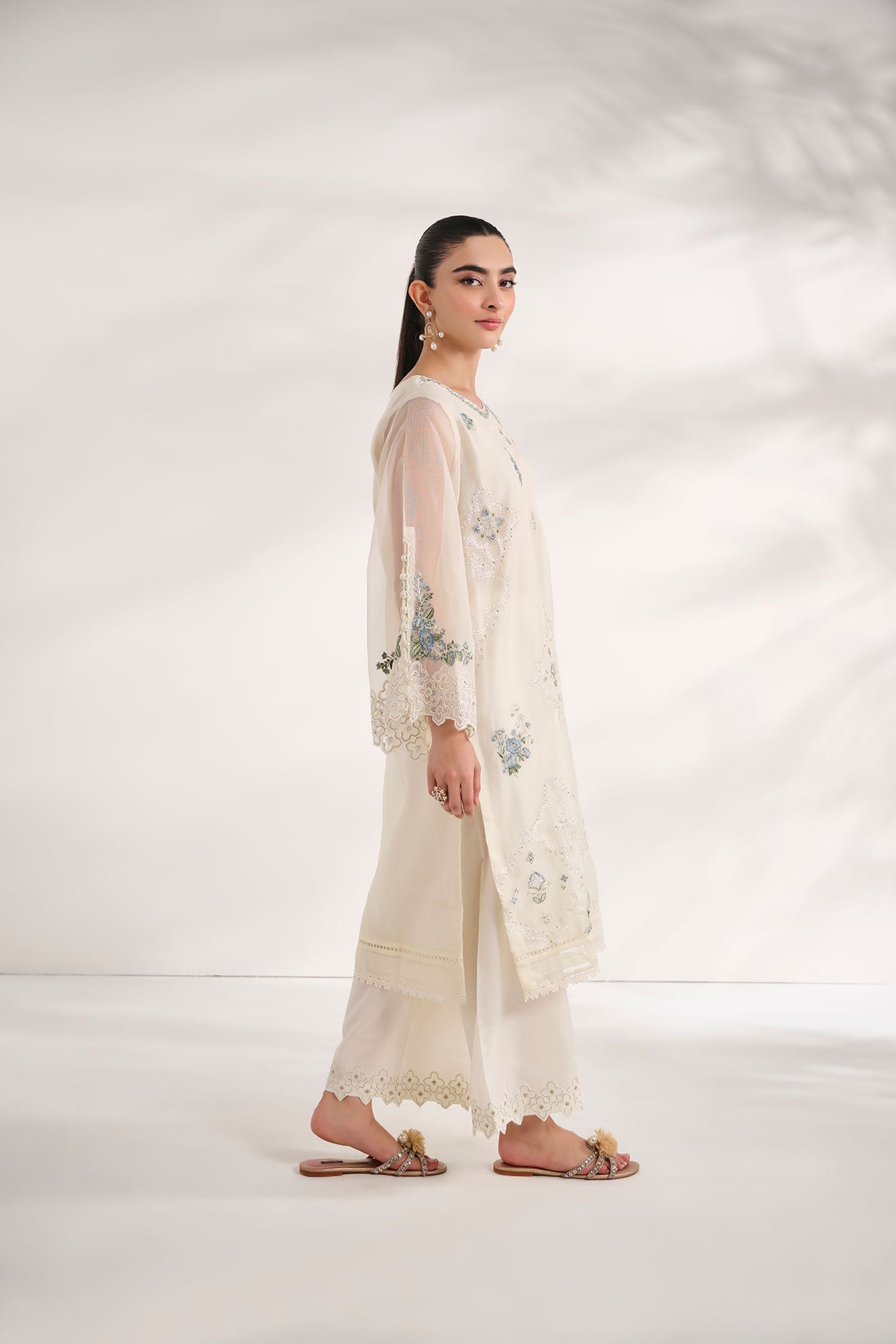 SS24DA-2462   OFF WHITE  2PCS  EMBROIDERED KURTA WITH TROUSER