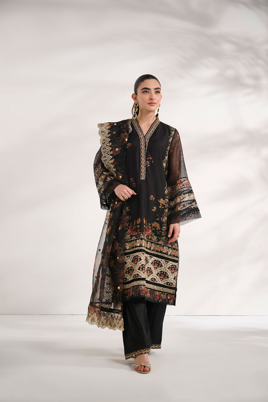 SS24DA-2469   BLACK  2PCS  EMBROIDERED KURTA WITH TROUSER