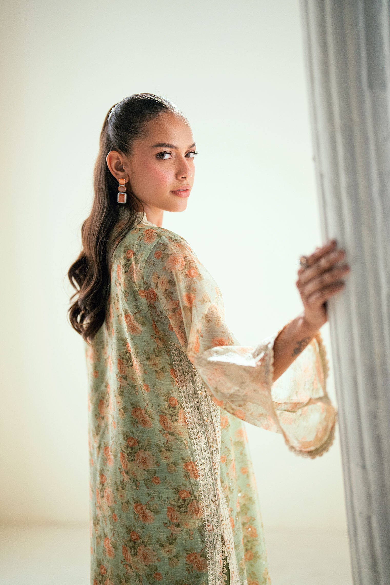 SS24DA-2590   GREEN  2PCS  EMBROIDERED KURTA WITH TROUSER
