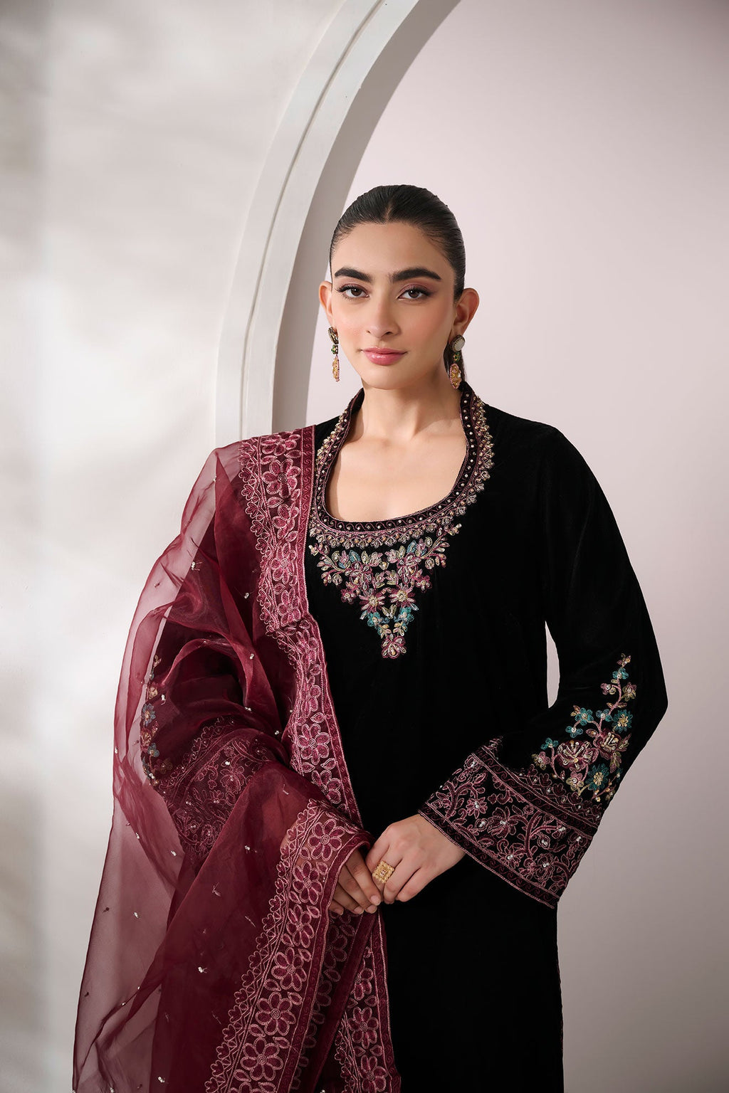 FW24DD-2607  MAROON DUPATTA
