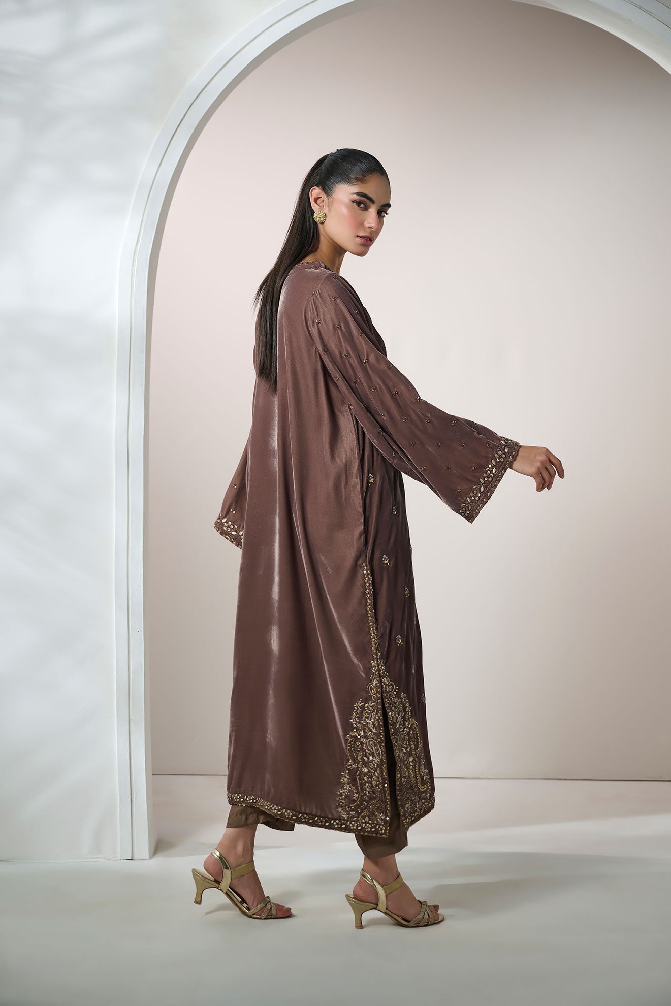 FW24DA-2608   OLIVE GREEN  2PCS  EMBROIDERED KURTA WITH TROUSER