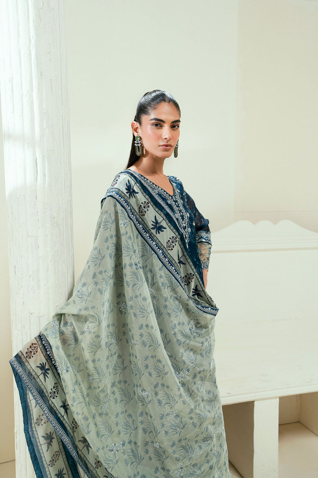 SS25DD-2695  BEIGE DUPATTA