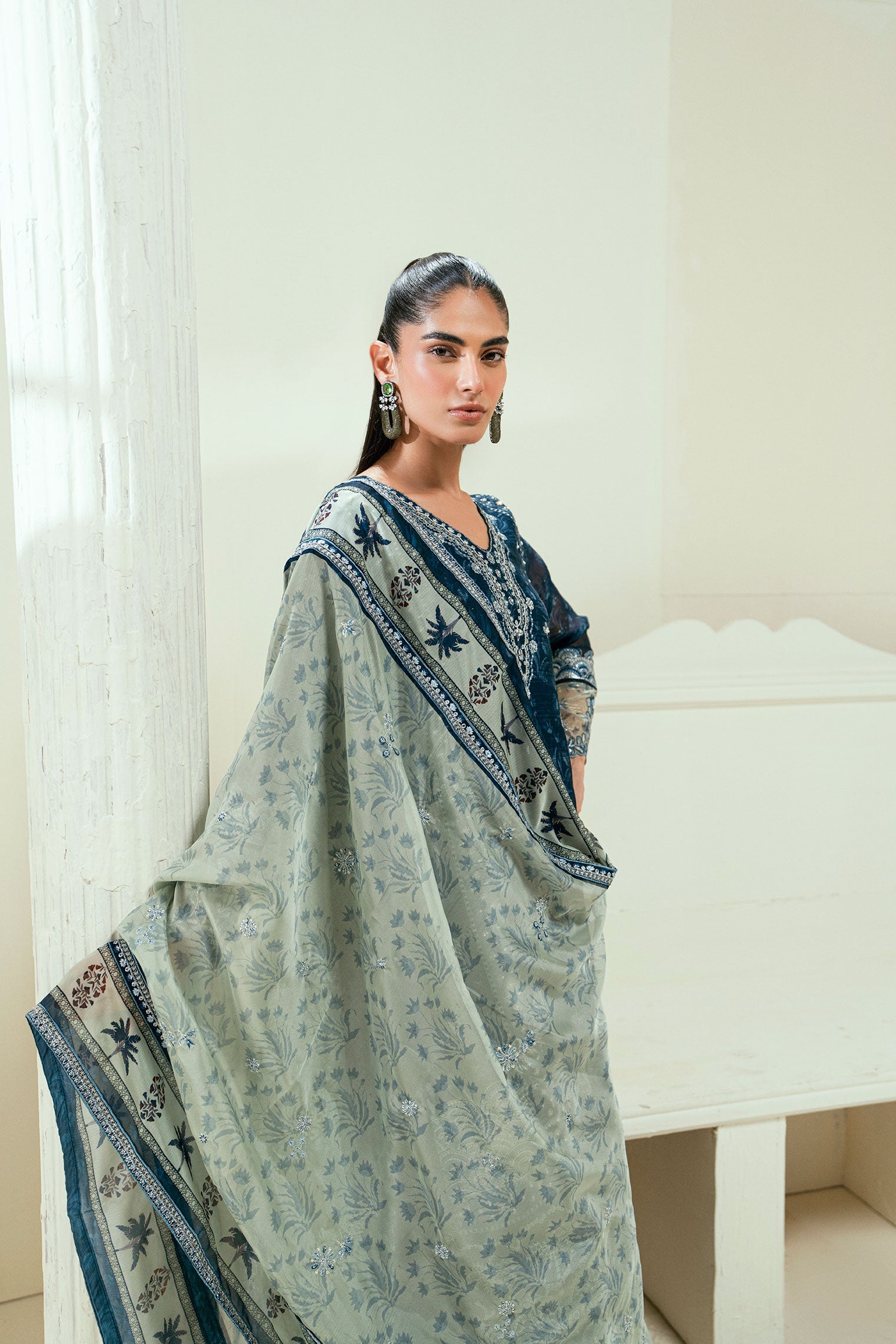 SS25DD-2695  BEIGE DUPATTA