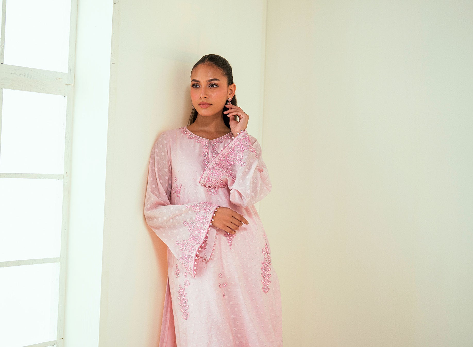 SS25DA-2730 PINK  2PCS EMBROIDERED KURTA WITH TROUSER