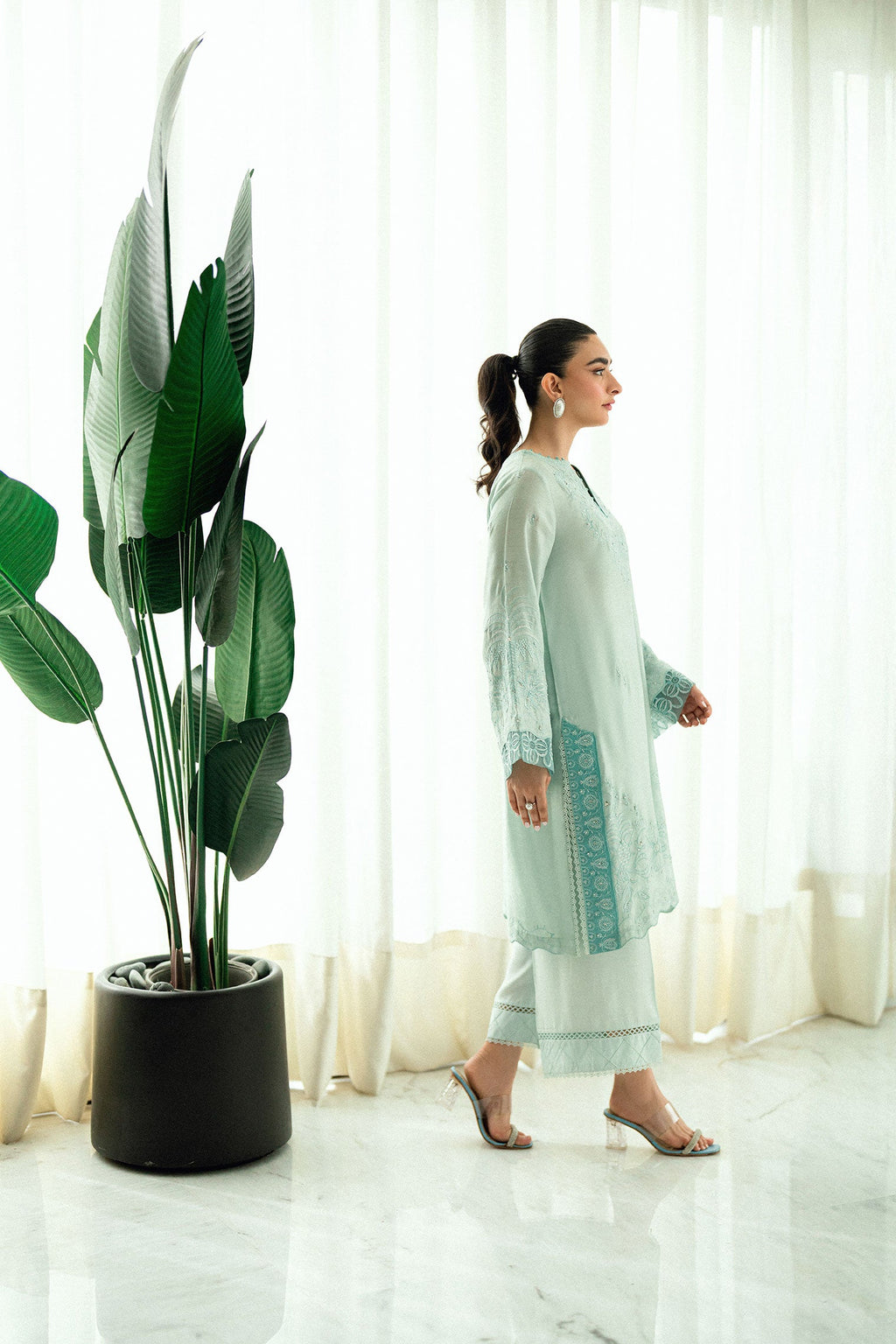 SS25DA-2747 MINT GREEN  2PCS EMBROIDERED KURTA WITH TROUSER