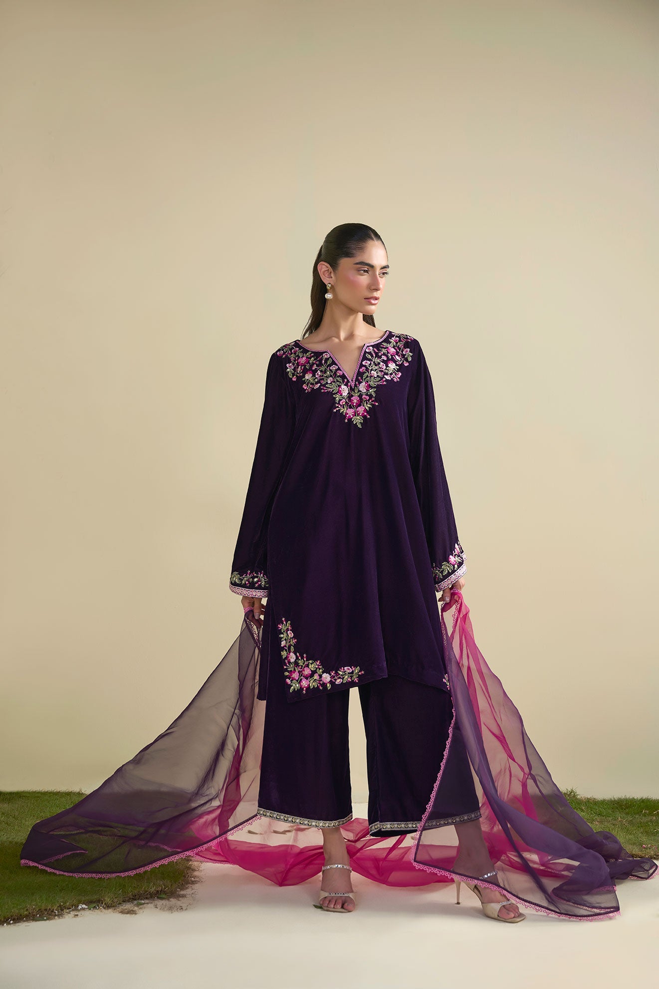 FW25DA-2811   PURPLE  2PCS  EMBROIDERED KURTA WITH TROUSER