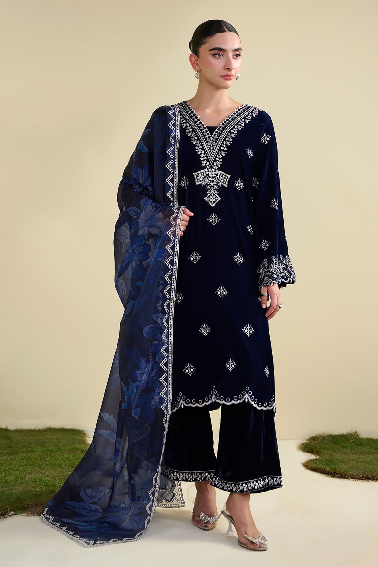FW25DA-2817  NAVY BLUE  2PCS  EMBROIDERED KURTA WITH TROUSER