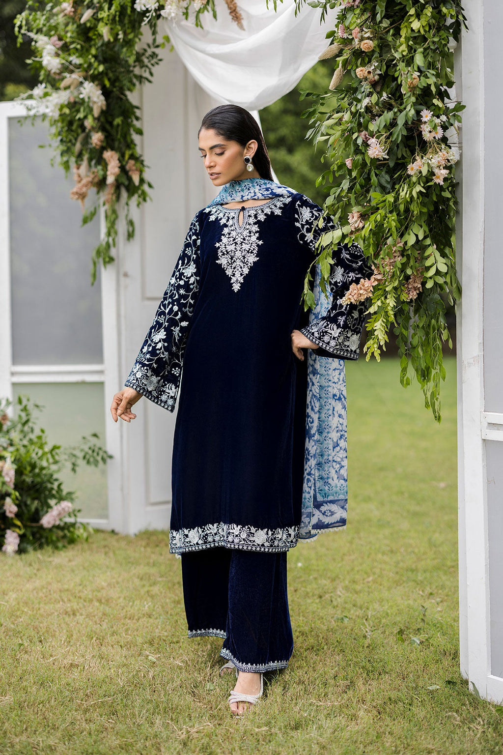 FW25DD-2819  BLUE PRINTED DUPATTA