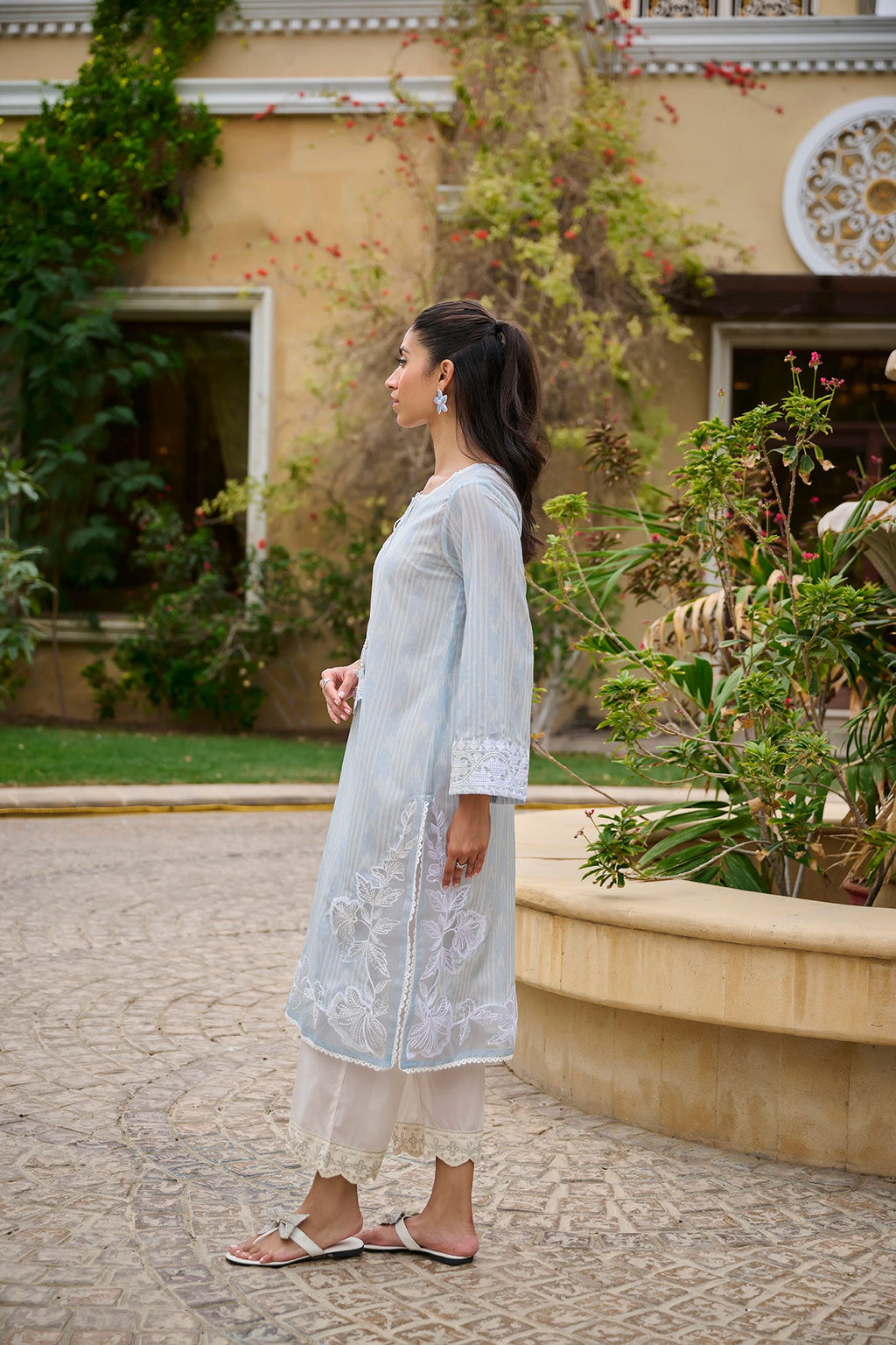 DC-0533 GREY EMBROIDERED KURTA