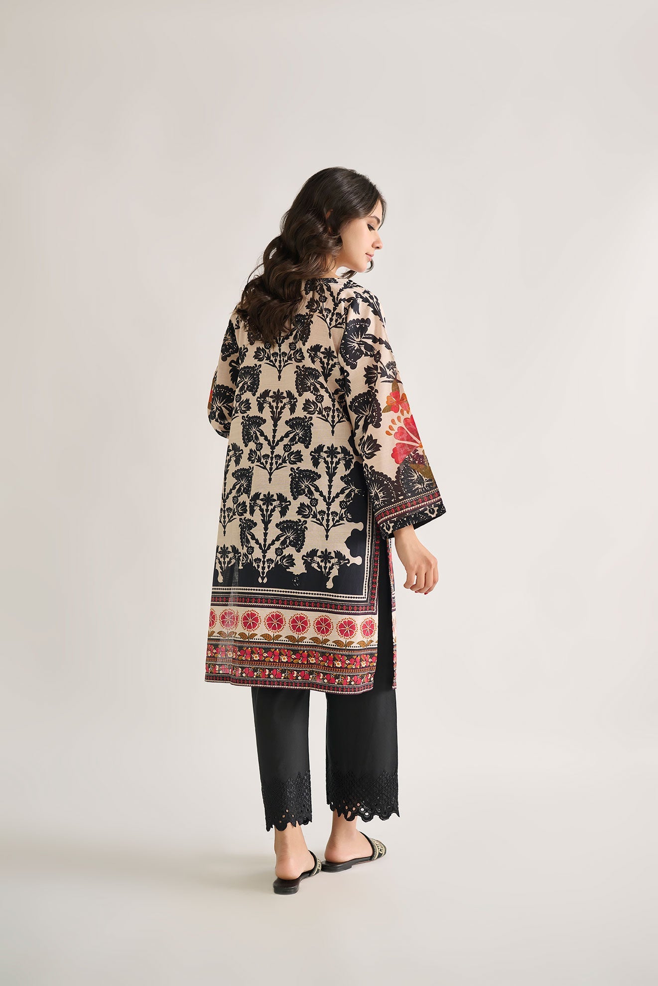 DC-0457 OFFWHITE DIGITAL PRINTED KURTA
