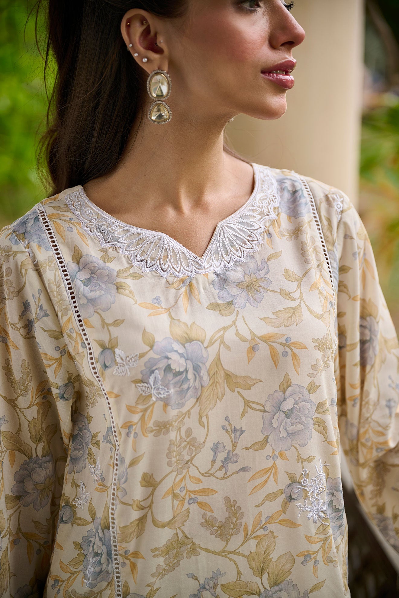 DC-0532 BEIGE EMBROIDERED KURTA
