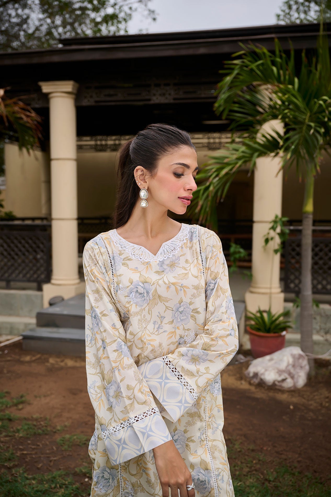 DC-0532 BEIGE EMBROIDERED KURTA