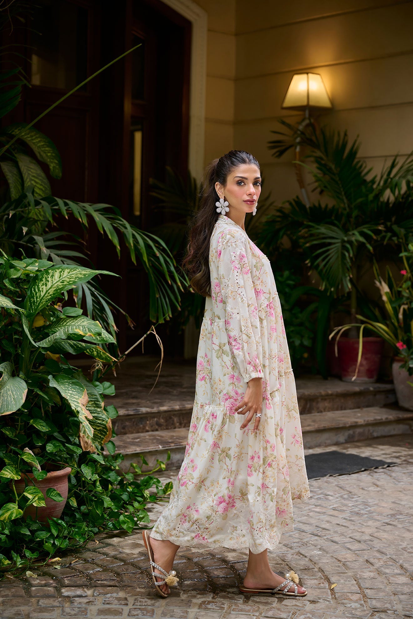 DC-0534 BEIGE EMBROIDERED KURTA