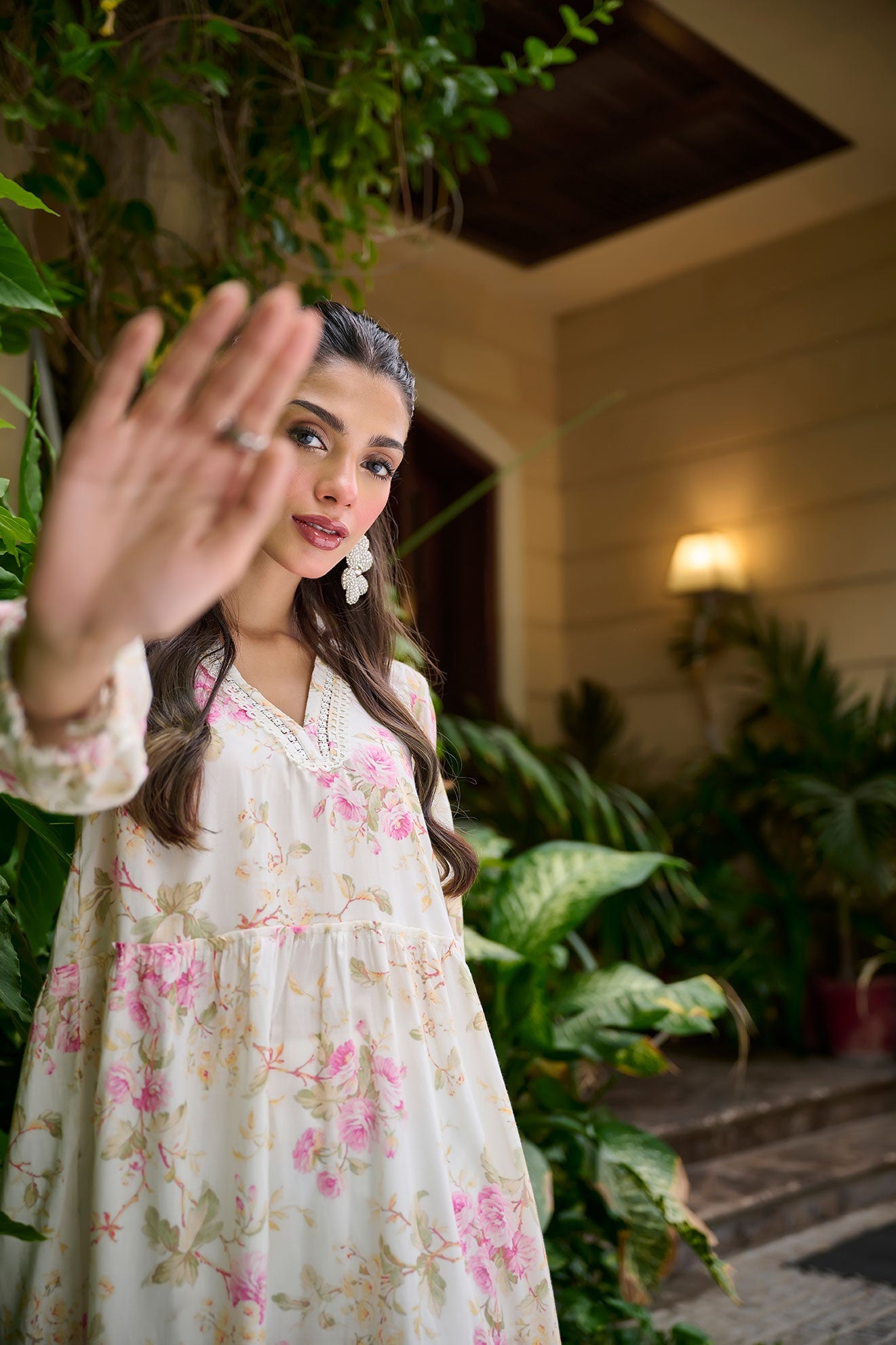 DC-0534 BEIGE EMBROIDERED KURTA
